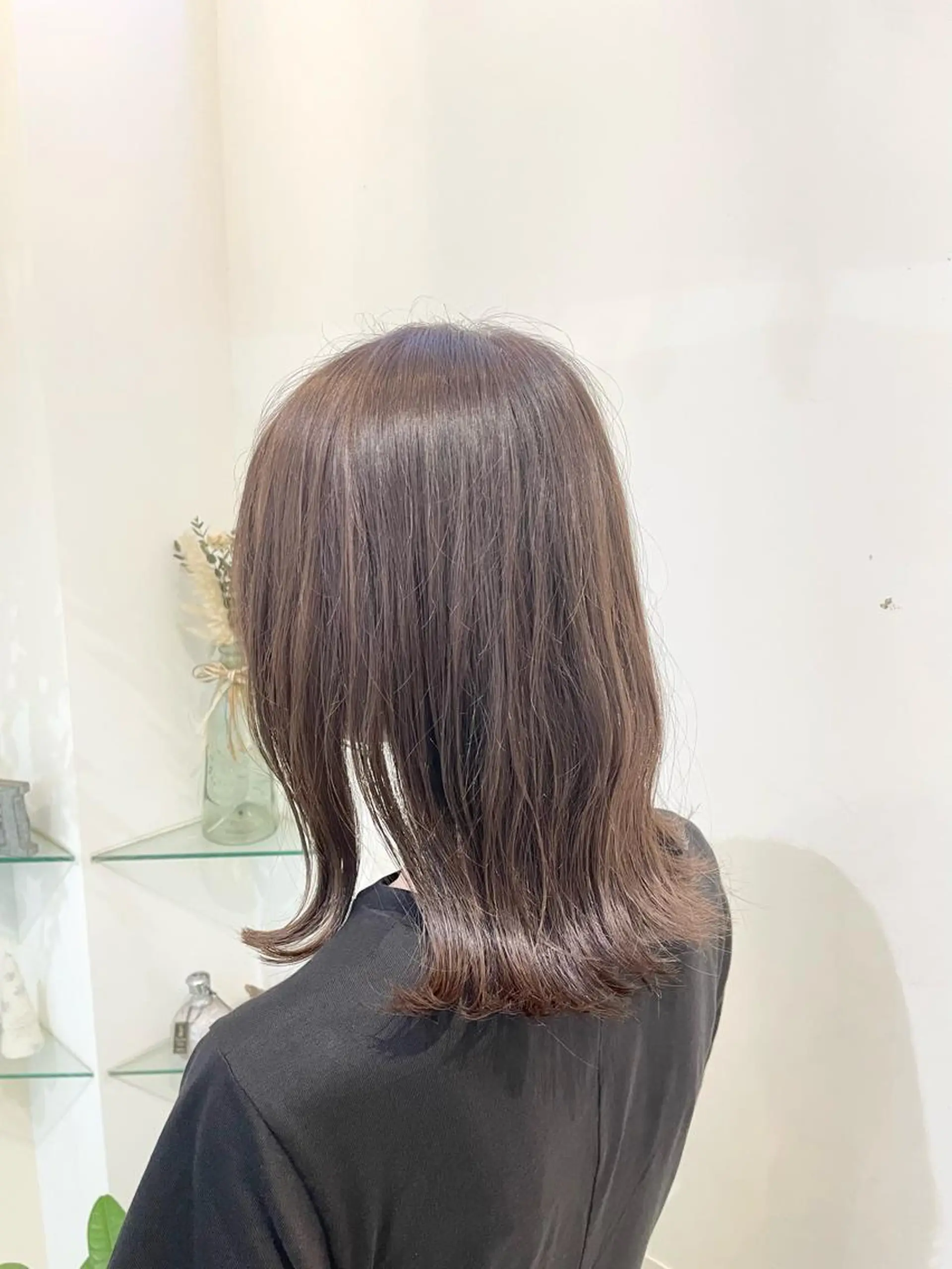 ミディアム カラー カット ヘアカラー トリートメント 髪質改善カラー🤍 エクステ✨君島由実子のヘアスタイル