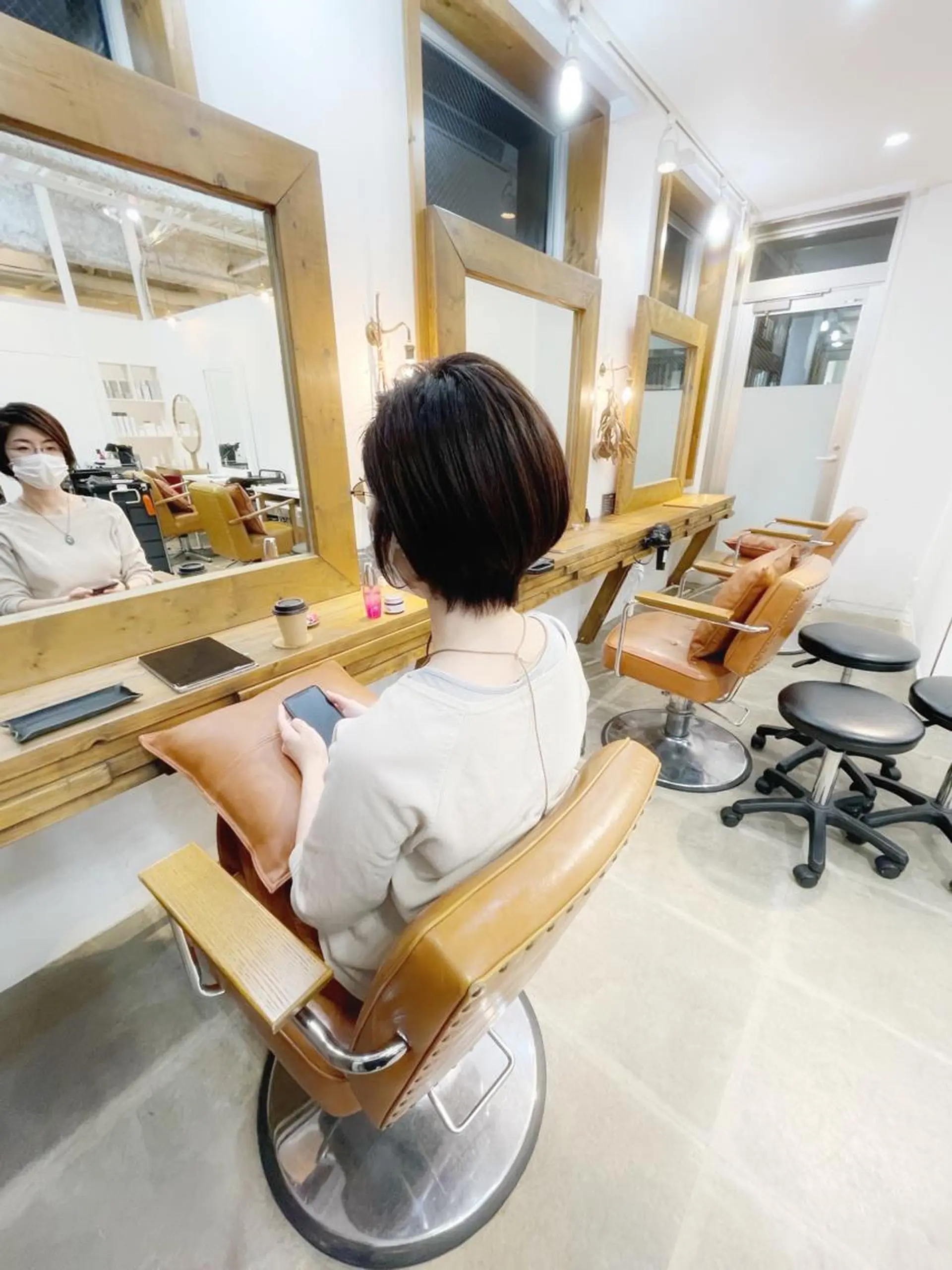 ショート カラー ショートボブ ハンサムショート ブリーチ ブリーチなしカラー ボブ カット ヘアカラー newline銀座所属・銀座ショート/ 大人ショート/金子涼のヘアスタイル