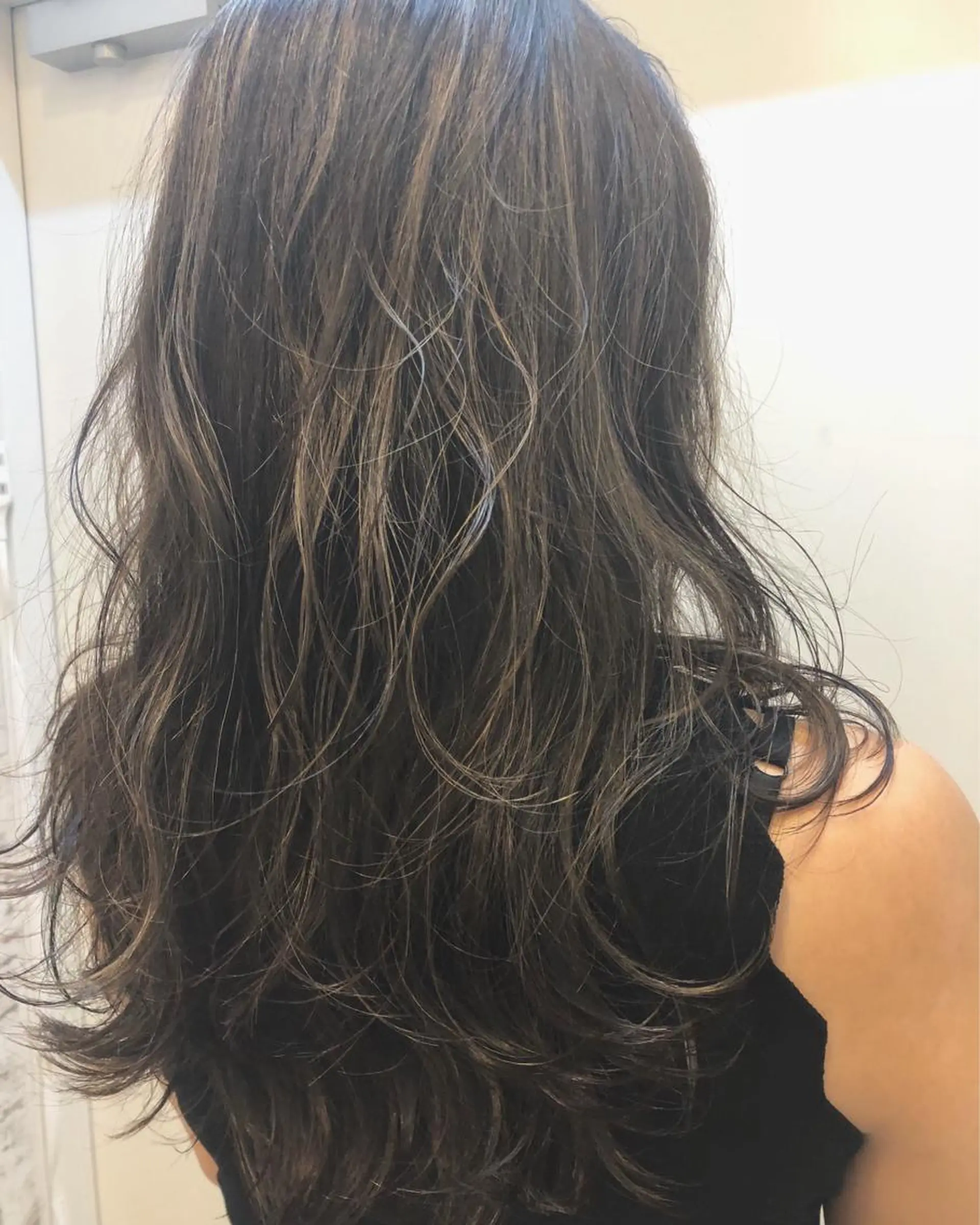 ロング ヘアカラー ますざき あやののヘアスタイル