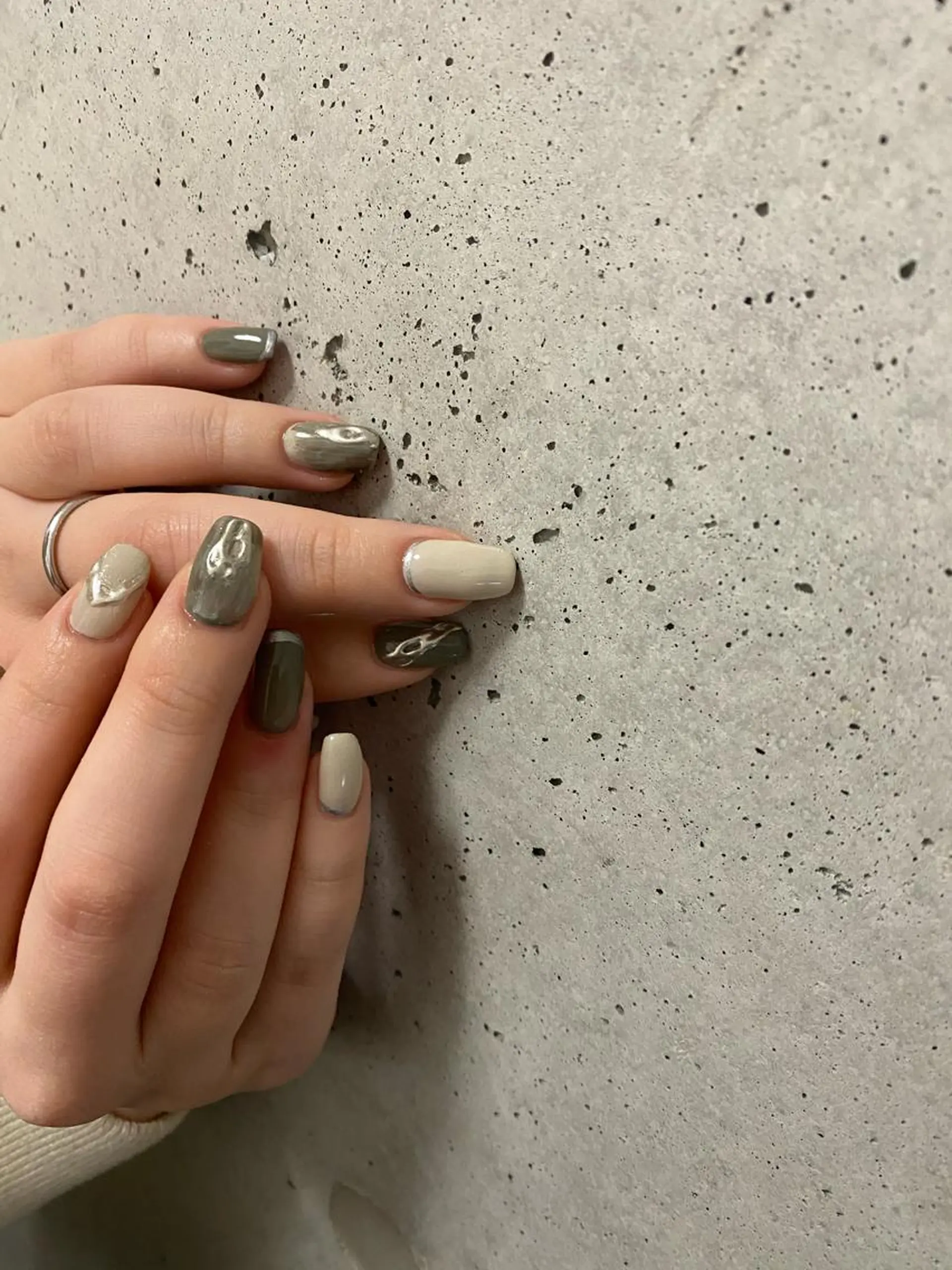 ネイル Ray. ／綺麗目ニュアンスのネイルデザイン