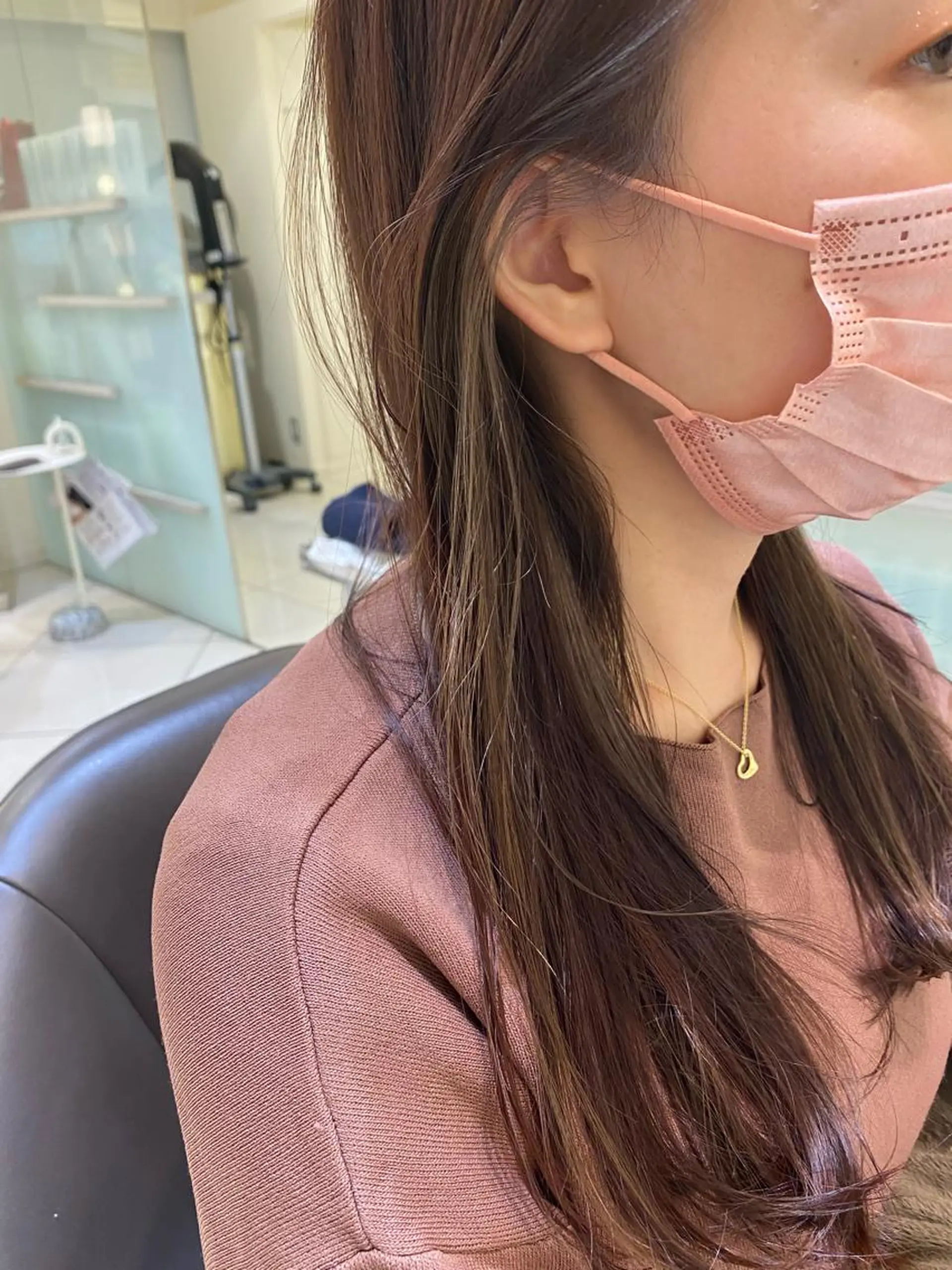 ロング カラー ハイライトカラー インナーカラー ハイライト カット ヘアカラー トリートメント プレイングカラー🤍 細めハイライトのヘアスタイル