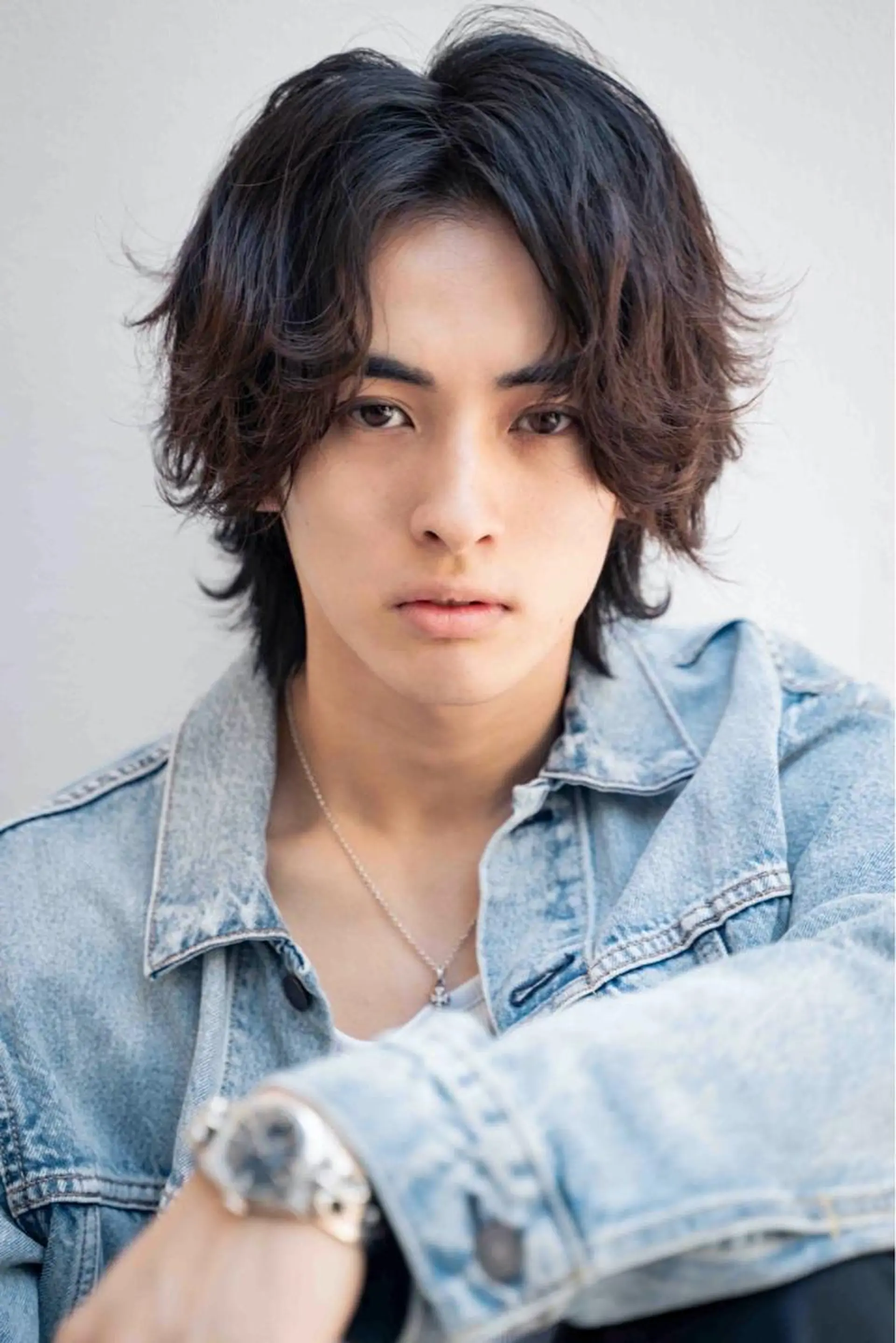 ショート パーマ ハイトーン/レイヤー 💜Akaneのヘアスタイル