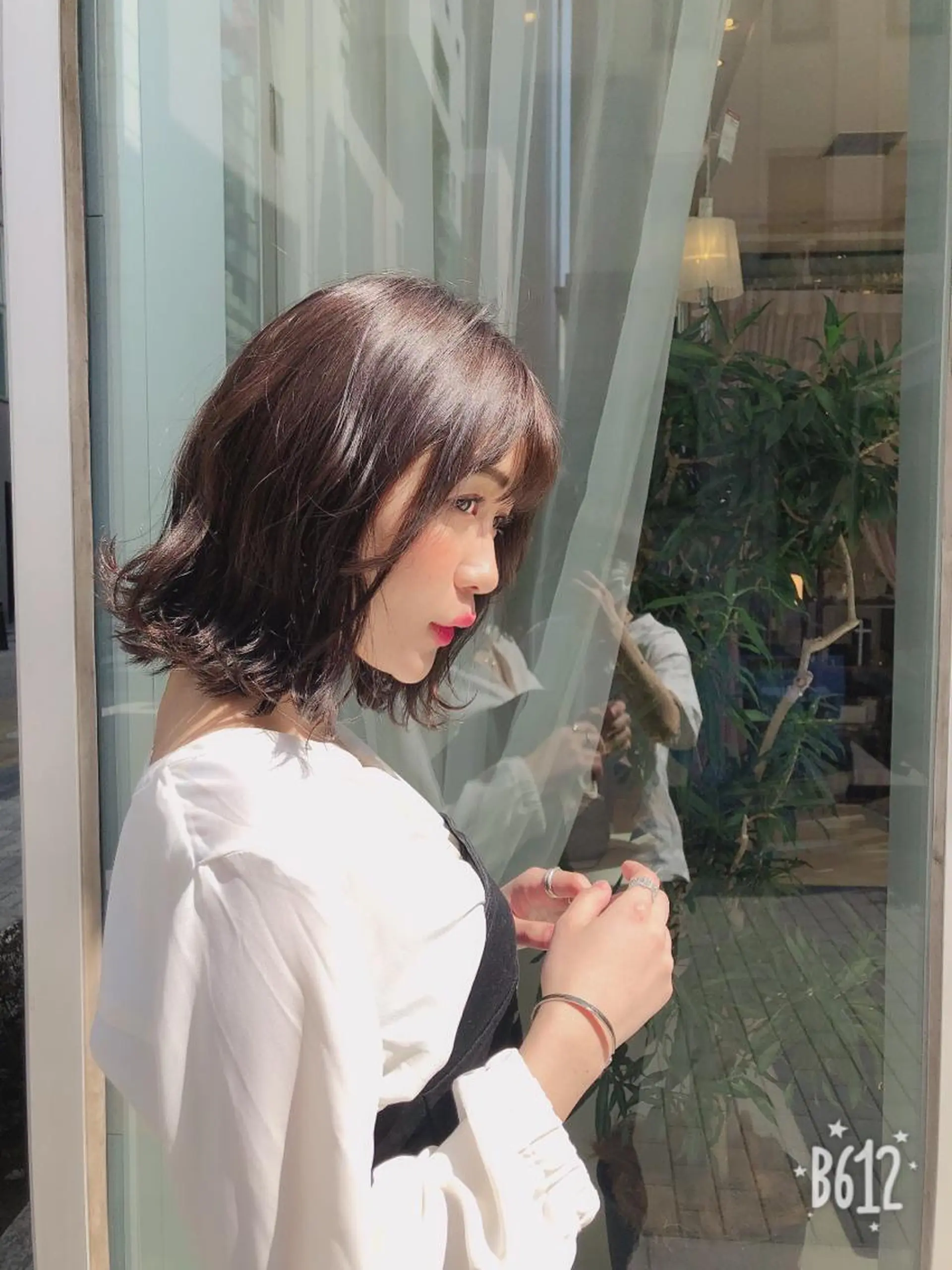 ミディアム カラー パーマ 外ハネヘア 巣山 竜一のヘアスタイル