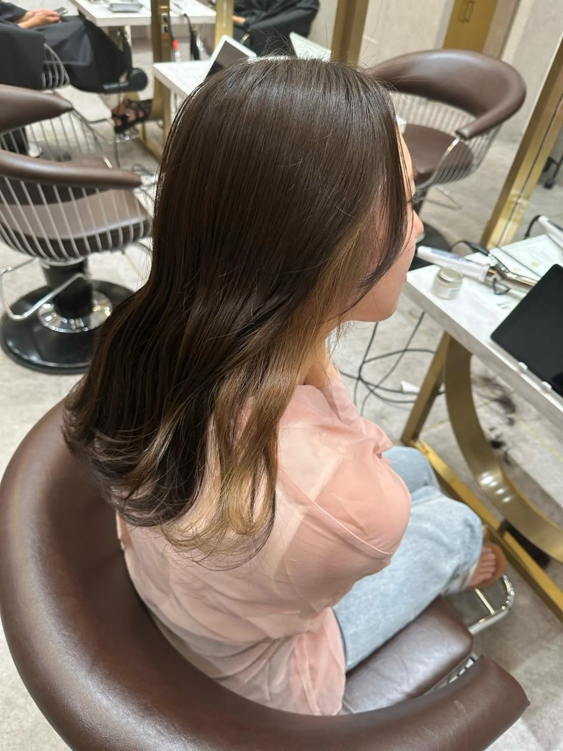 セミロング カラー ヘアアレンジ ヘアカラー yuuto🌈 艶髪ダブルカラーのヘアスタイル