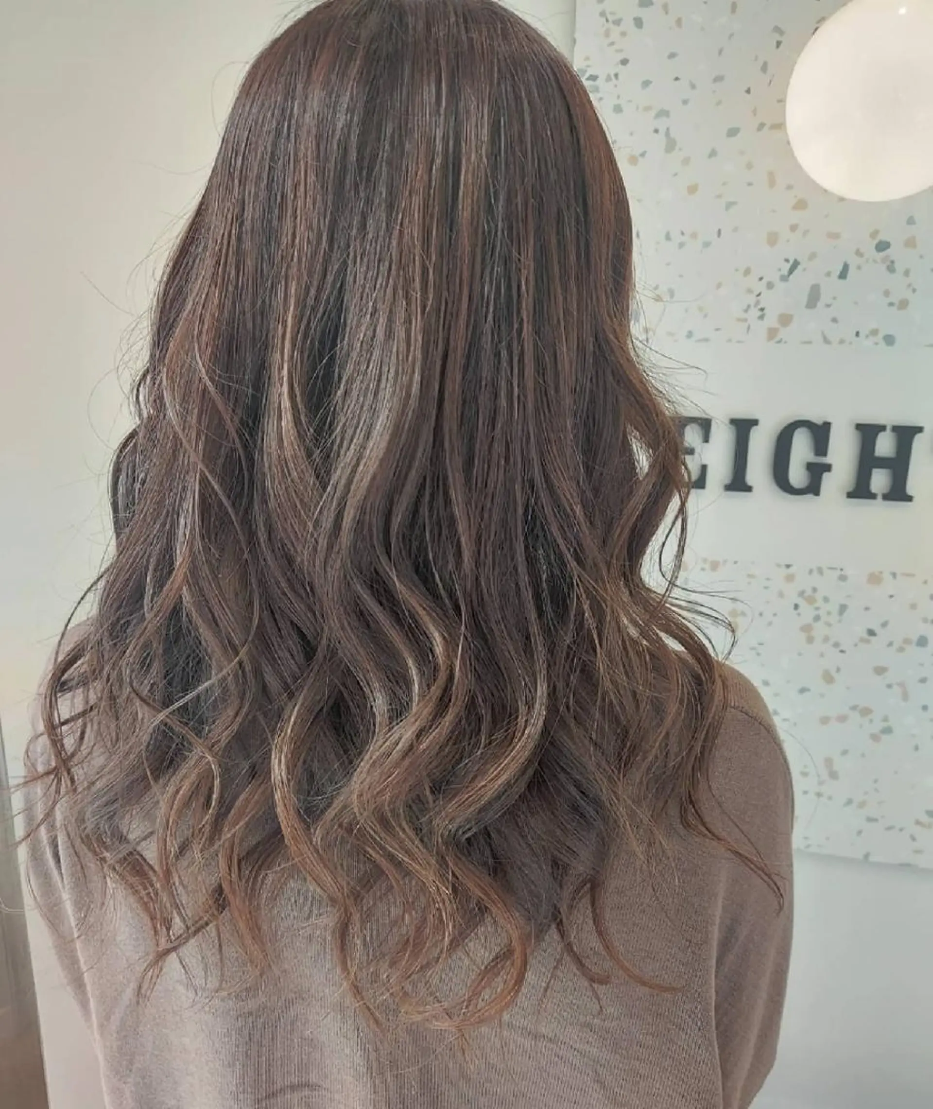 ロング カラー ハイライトカラー ハイライト grow上野御徒町【グロウ】所属・ブリーチ・ハイトーン 特化🎉内山のヘアスタイル