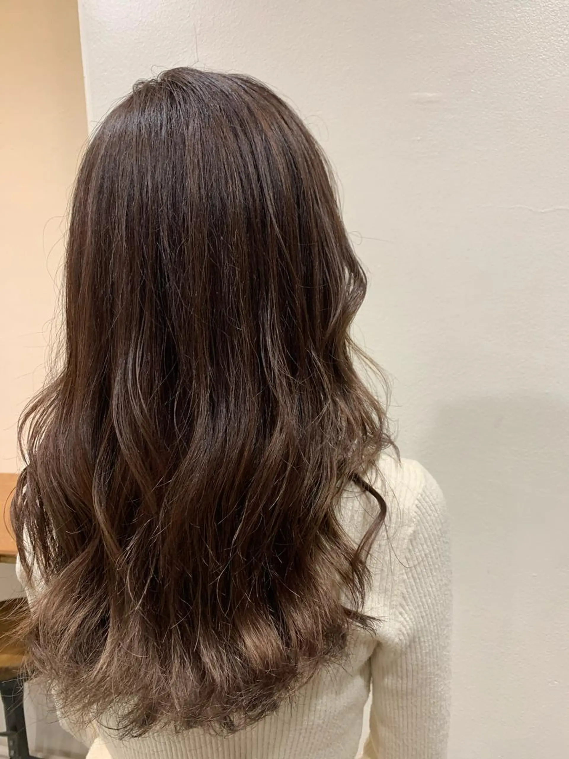 セミロング ヘアカラー トリートメント ヘッドスパ ヘアセット 山口 竣也のヘアスタイル
