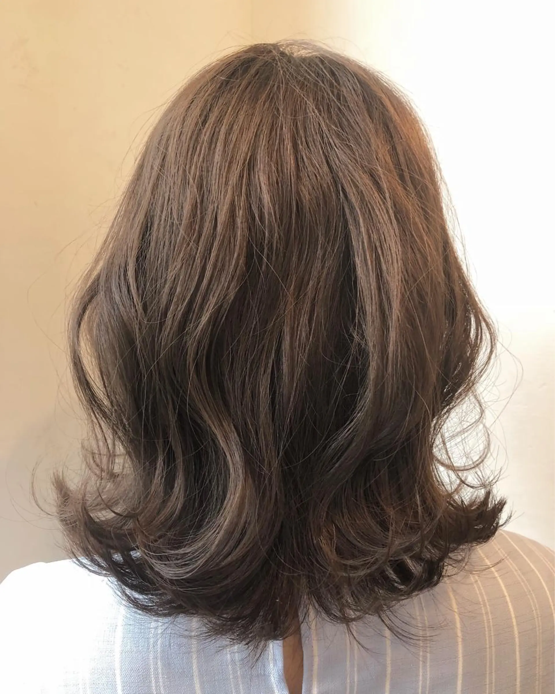 ショート カラー ベージュカラー TOWA 野村　コウダイのヘアスタイル