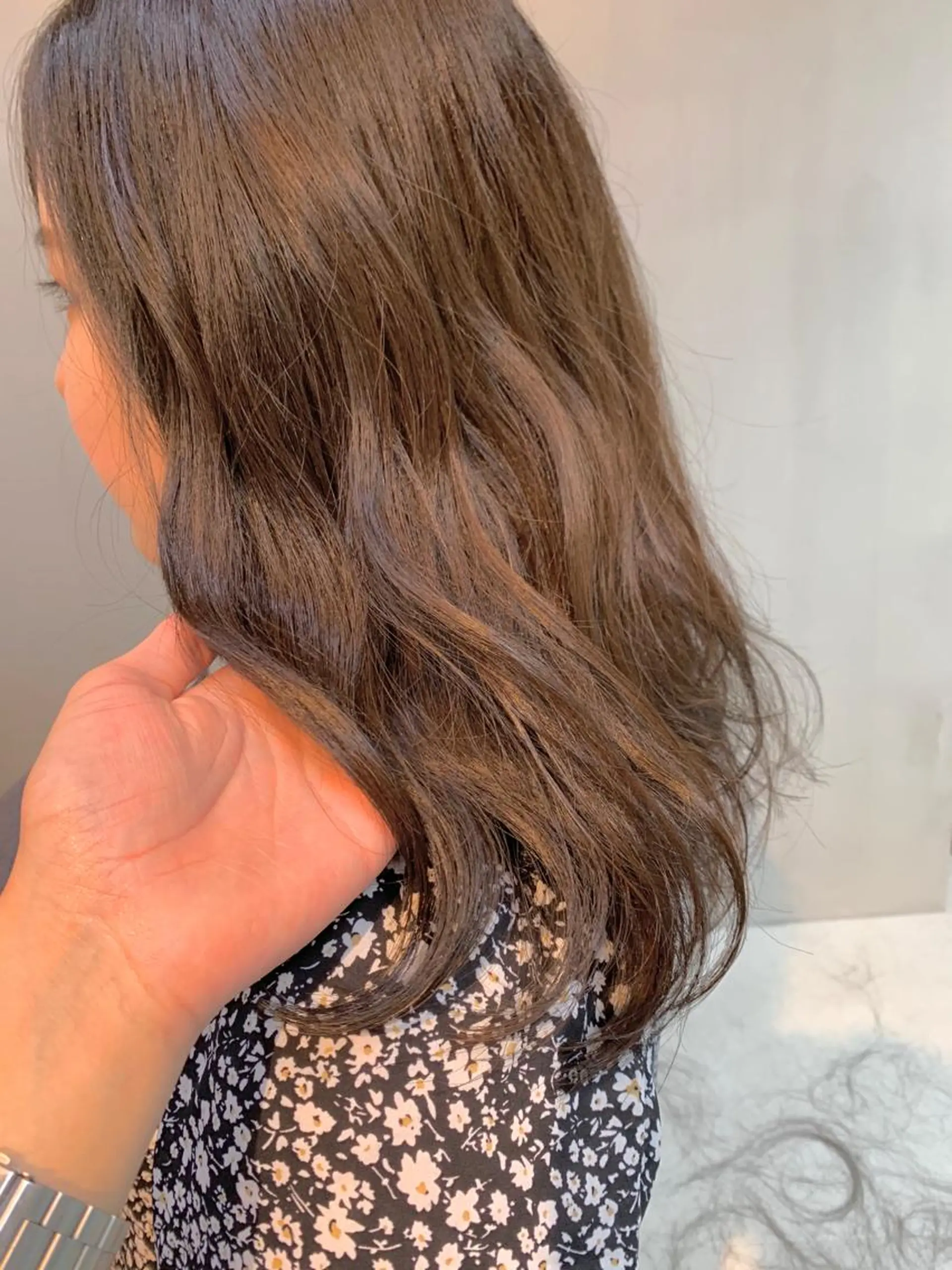 ロング カラー アッシュ ベージュカラー mee.urawa所属・似合わせショート×透 明感/やじまたかしのヘアスタイル