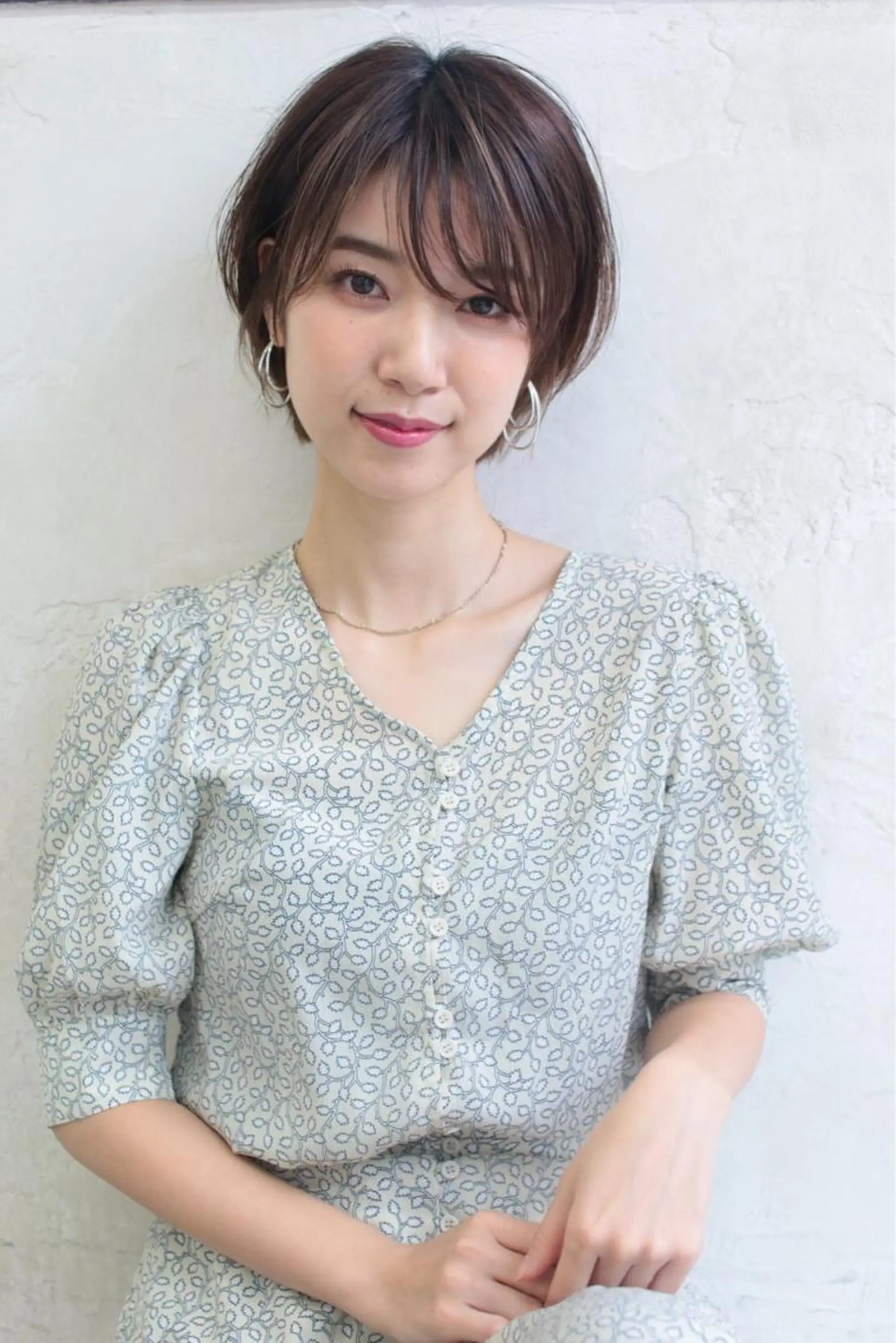 ショート カラー 丸みショート ショートヘア カット ヘアカラー パーマ 縮毛矯正 トリートメント エクステ ヘッドスパ ヘアセット 中東 真子のヘアスタイル
