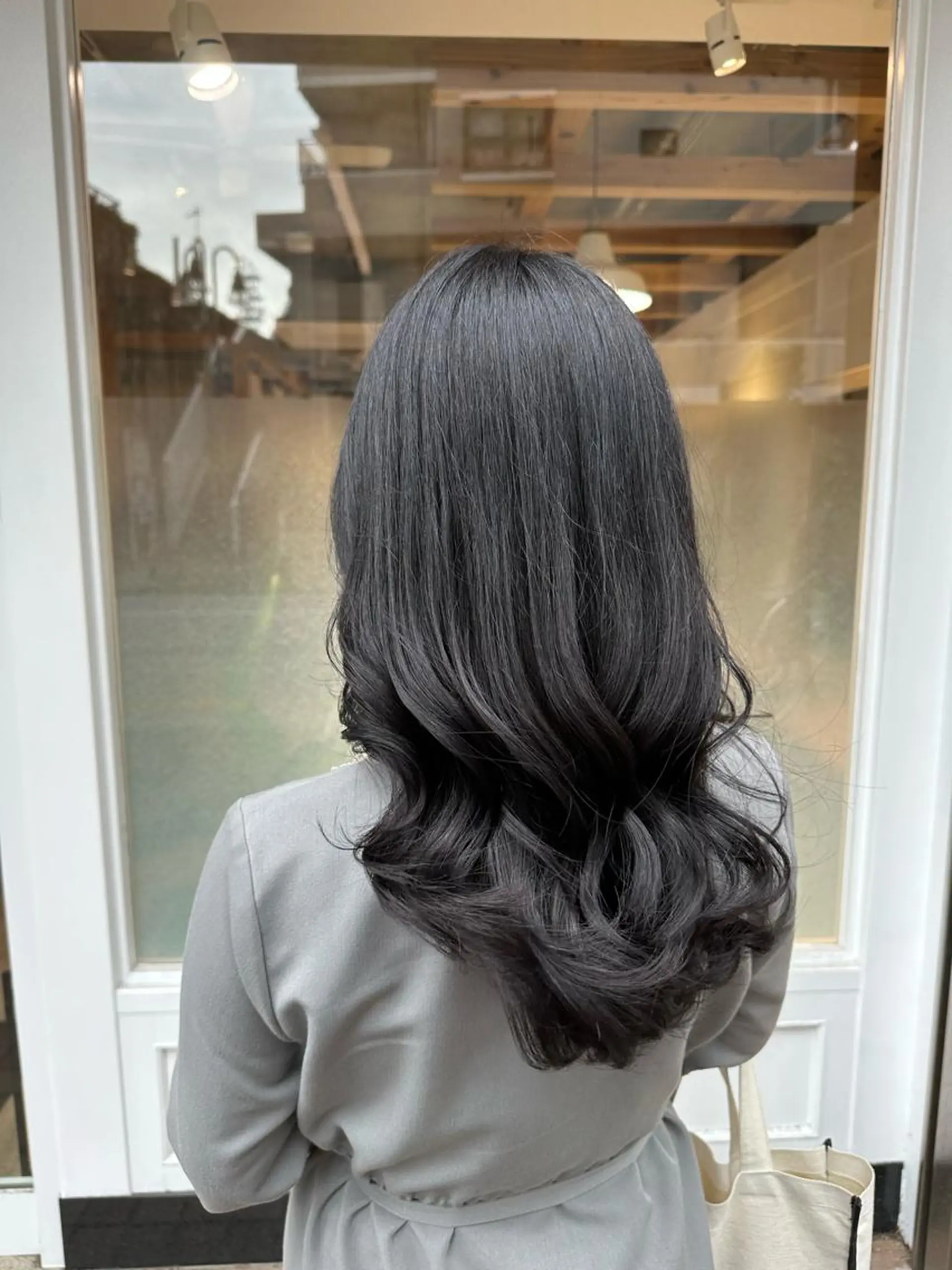 セミロング カラー カット ヘアカラー トリートメント Annie 吉田 裕美のヘアスタイル
