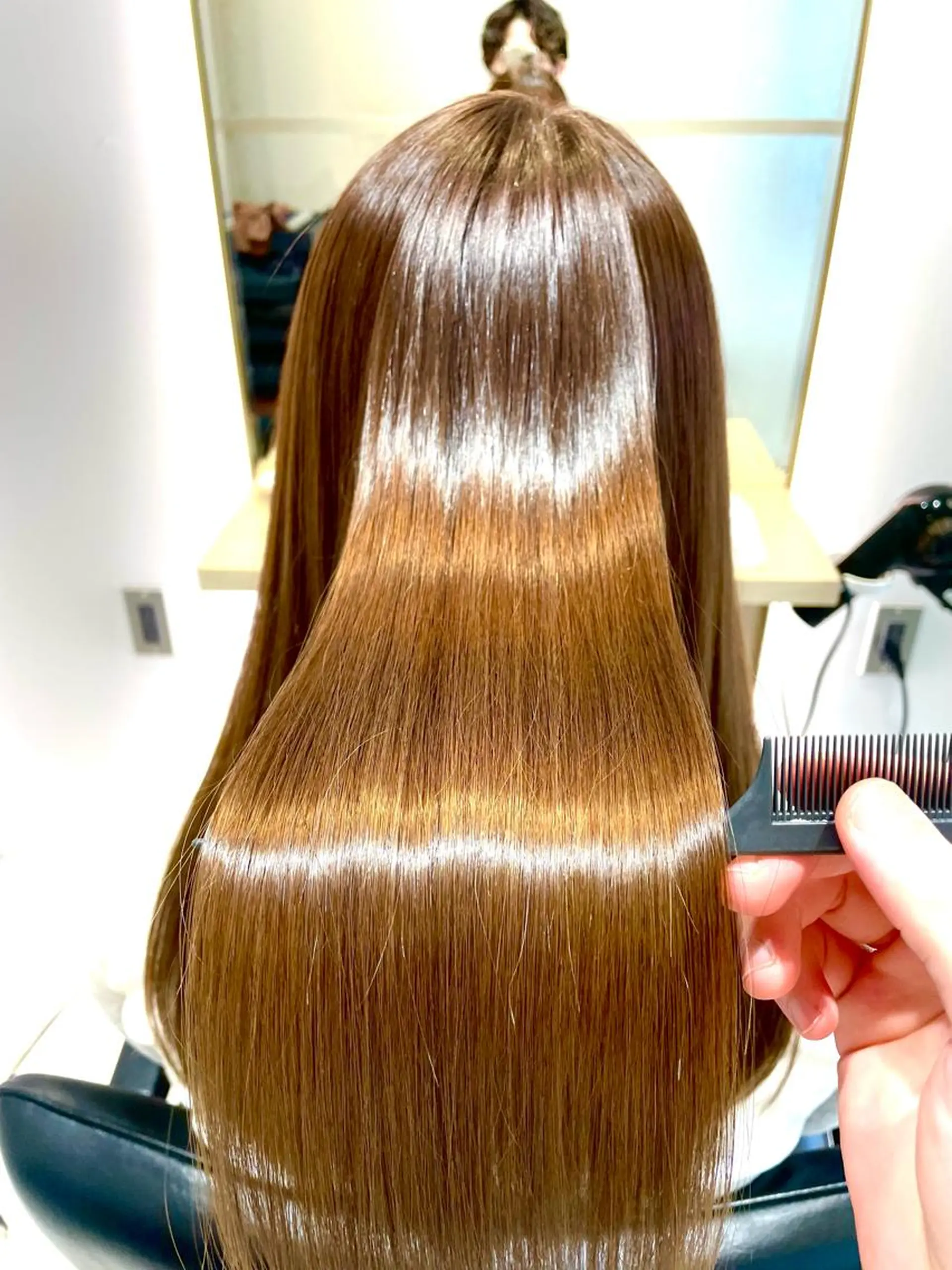 セミロング カット 縮毛矯正 トリートメント ウサミ/透明感カラー レイヤーカット🌈のヘアスタイル
