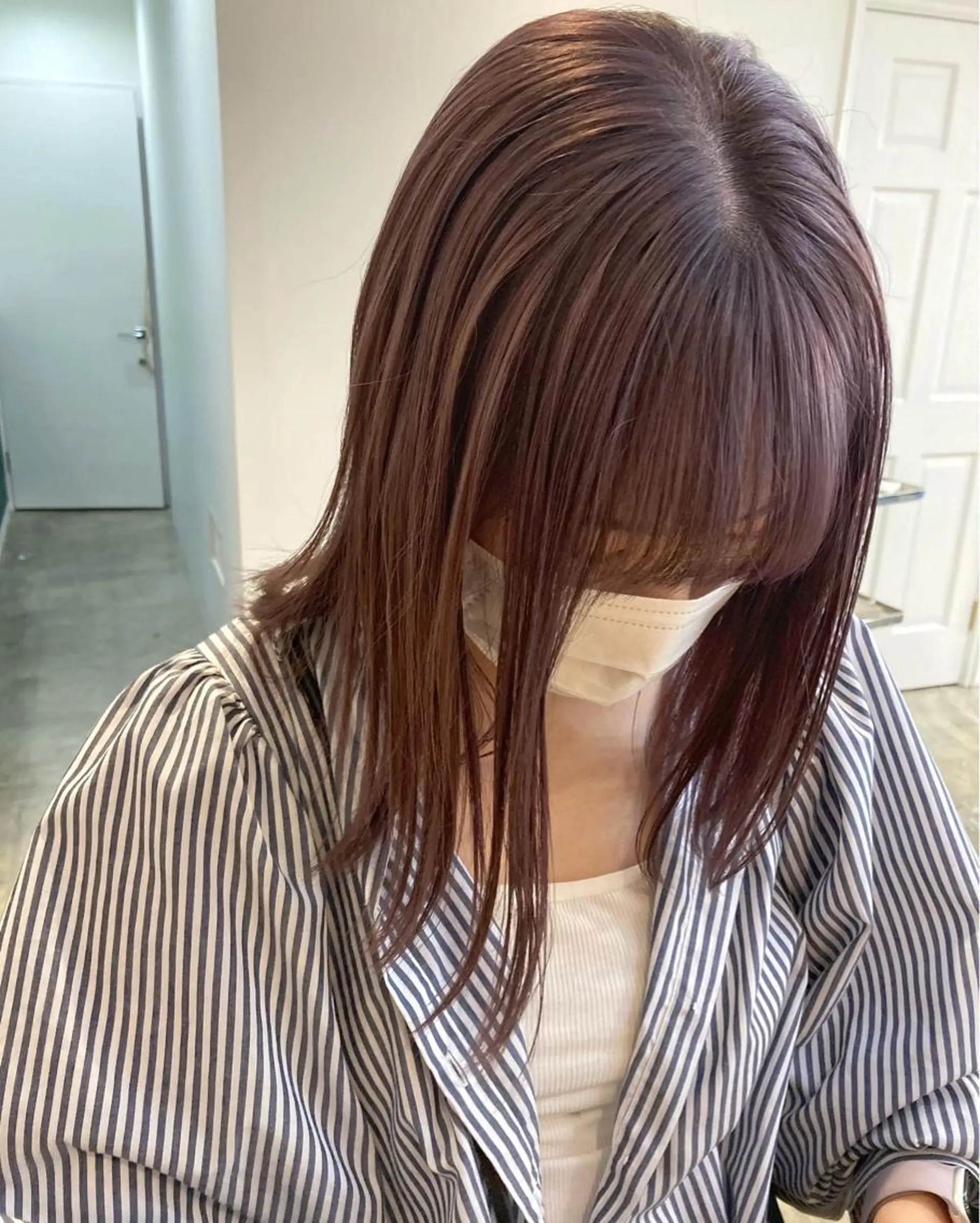 ミディアム ラベンダーベージュ ヘアカラー カラーリスト菅野 竜矢🌈のヘアスタイル