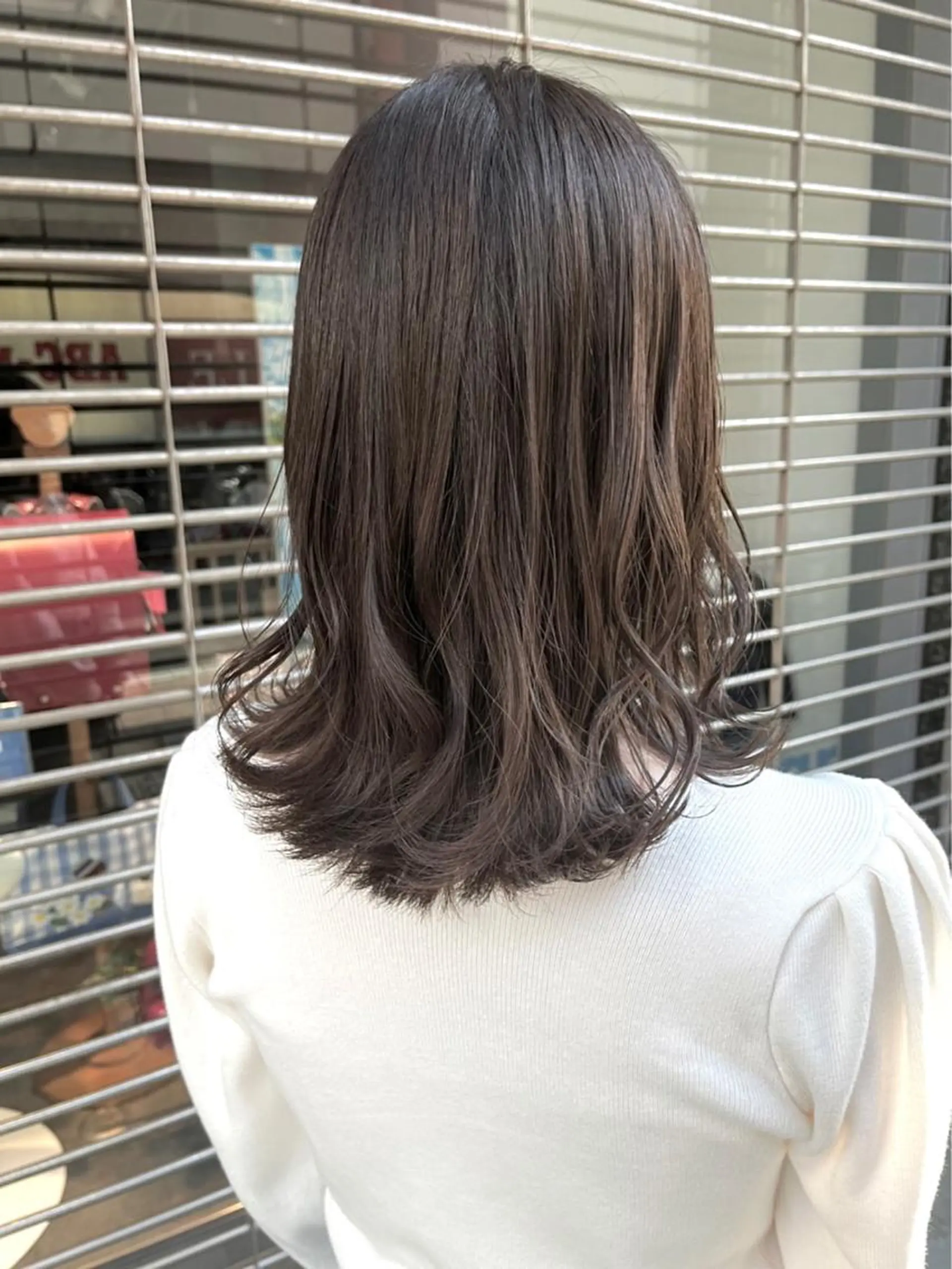 セミロング カラー ヘアカラー トリートメント 青沼夏未/オリーブ/ 寒色カラーのヘアスタイル
