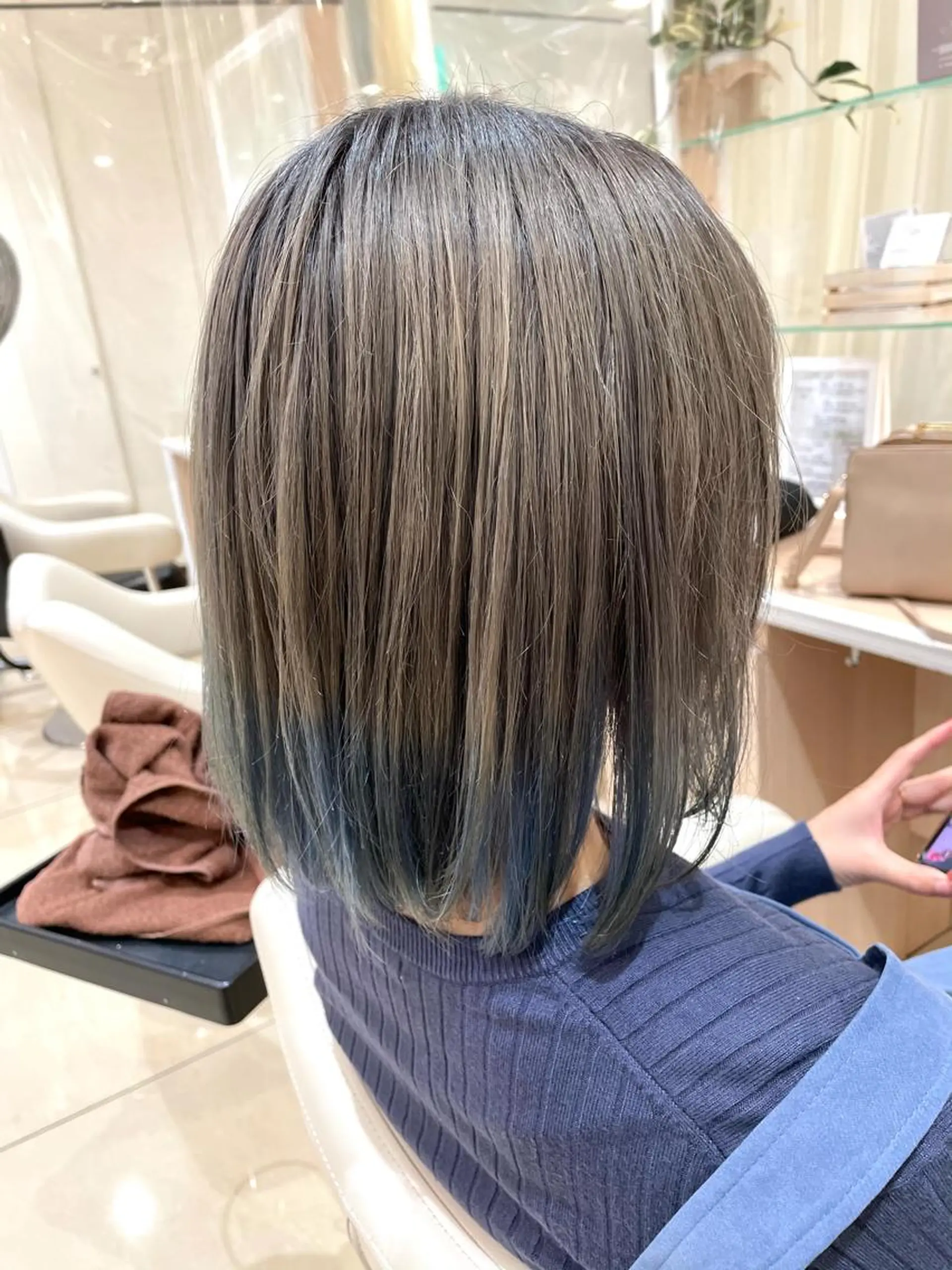ショート カラー ブルーカラー グレージュ ヘアカラー トリートメント IwAsh中山所属・✂︎メンズバレイ ヤージュ✂︎露木智也のヘアスタイル