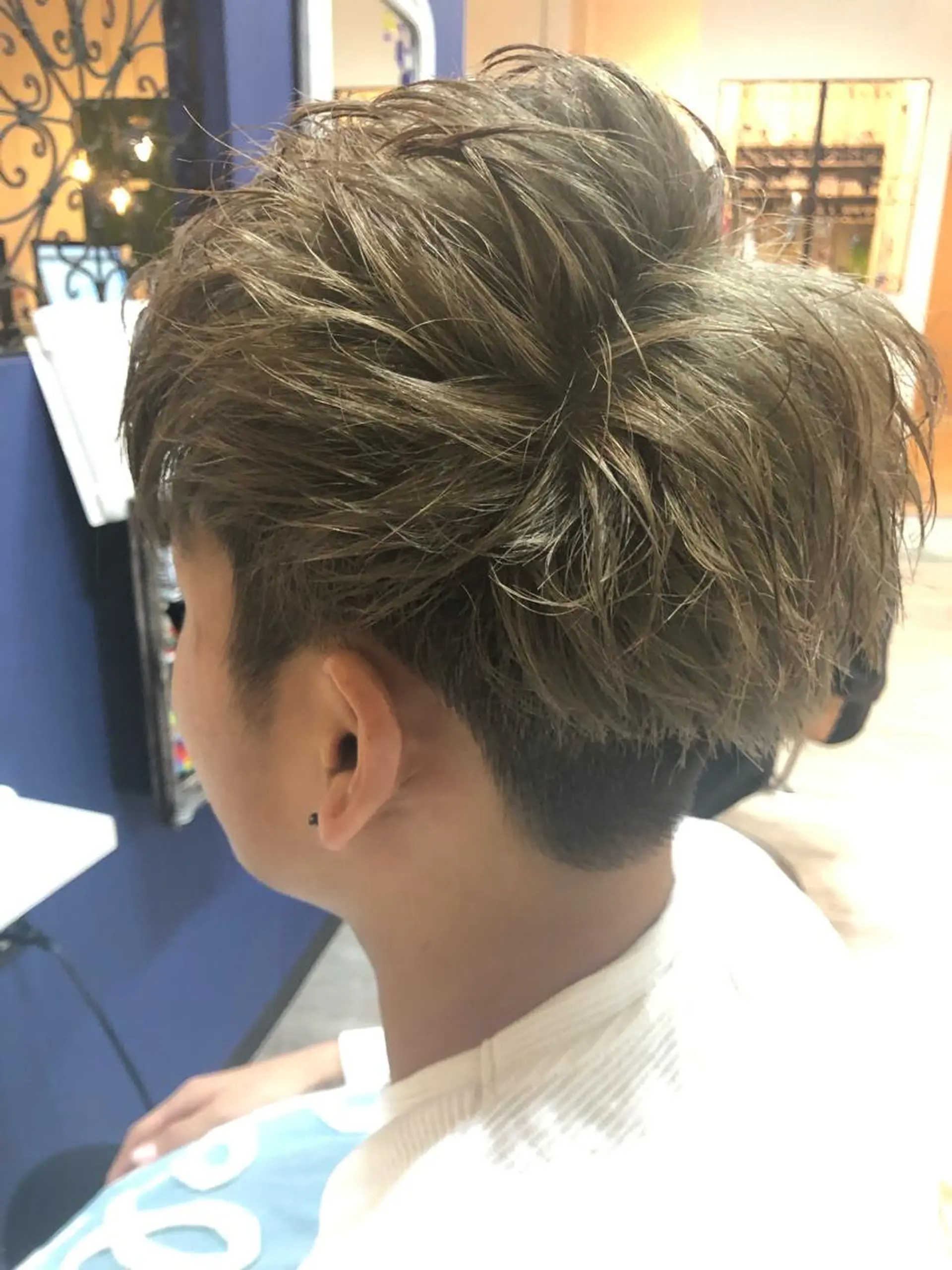 カラー メンズ ベージュカラー ダブルカラー ミルクティーベージュ ヘアカラー 【AMANEQ】 yuka🦋のヘアスタイル