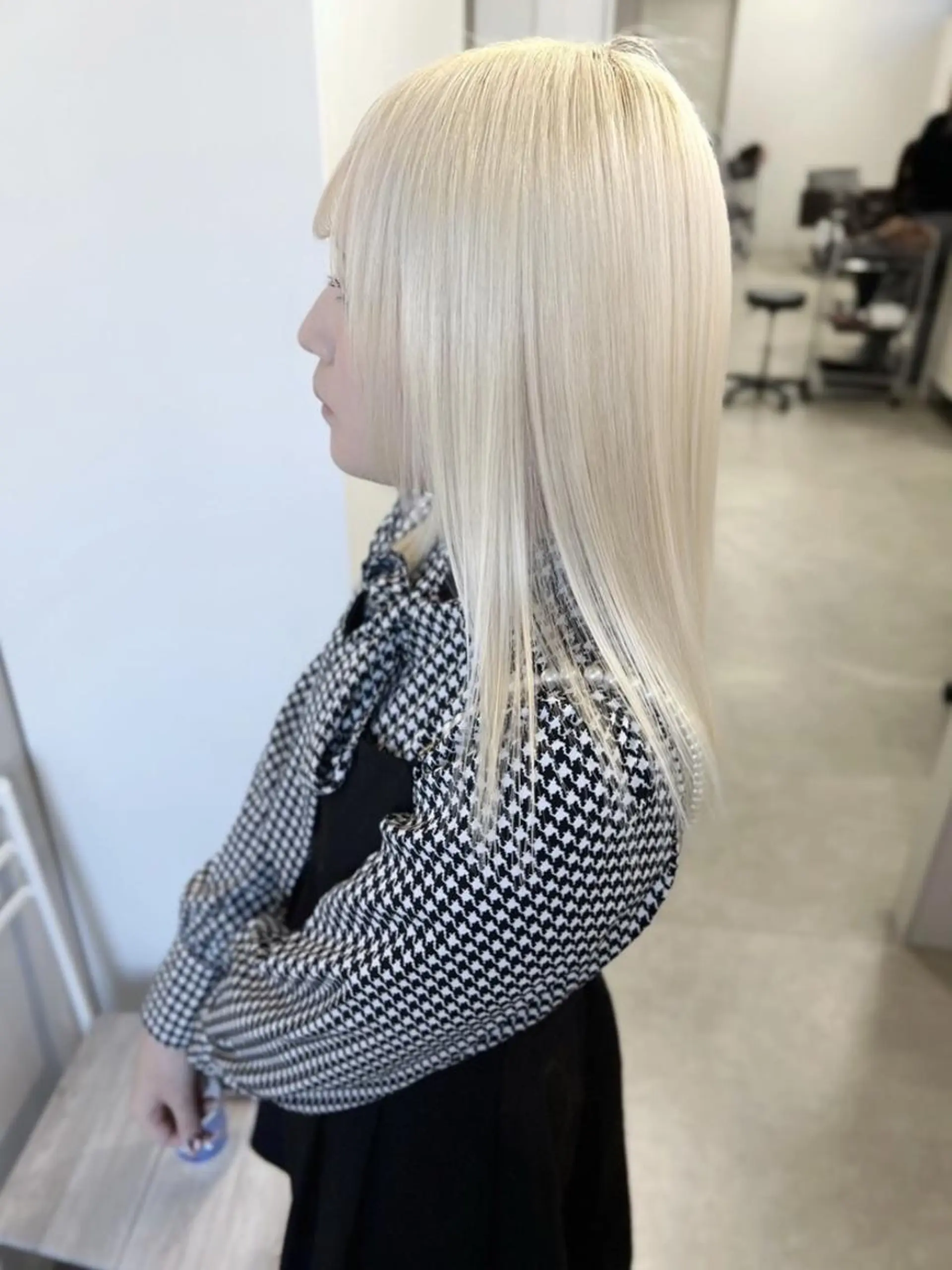 セミロング カラー ブリーチ ダブルカラー ✨【公式】 juhl.横浜✨のヘアスタイル