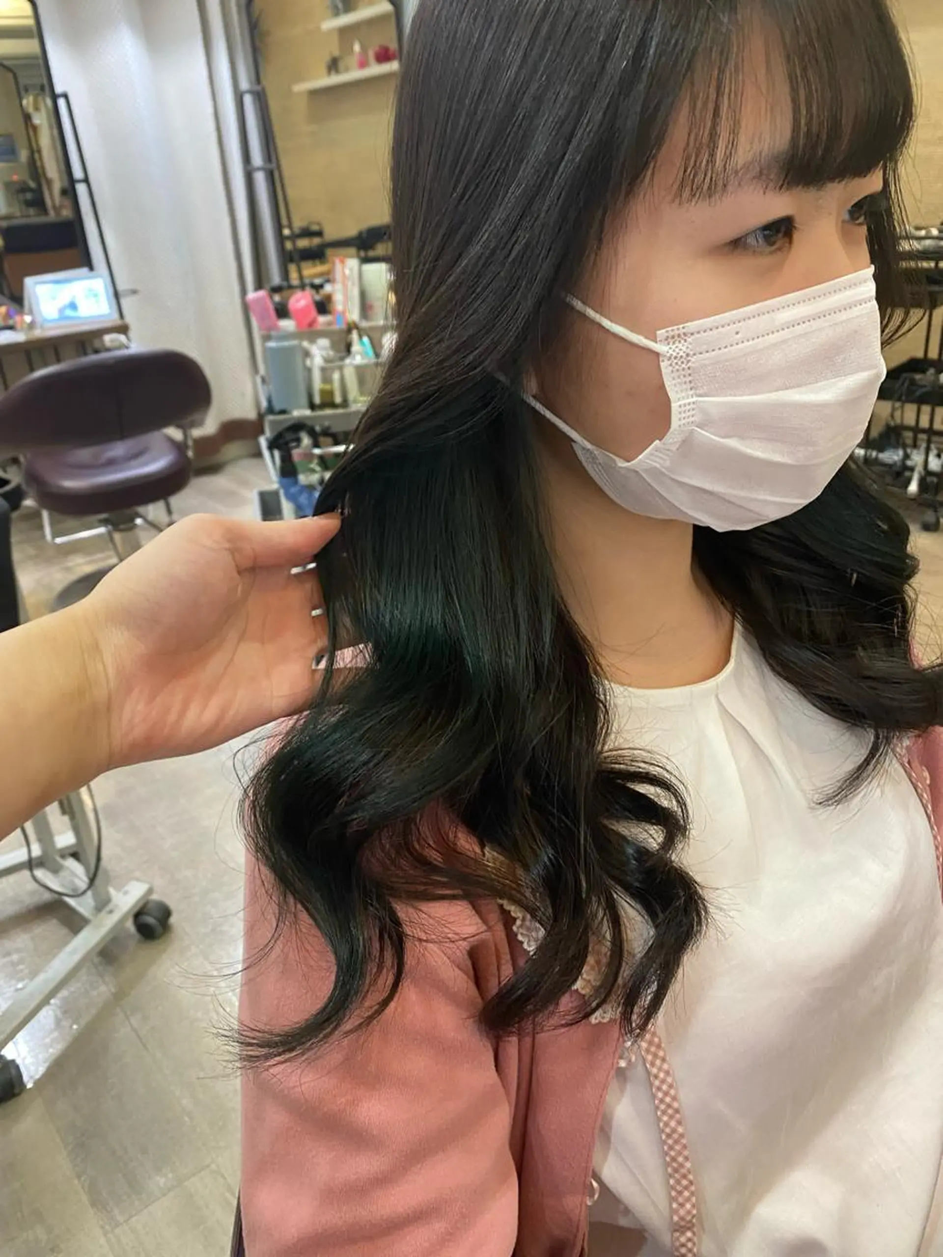 ロング ヘアカラー ELEN 新百合ヶ丘のヘアスタイル