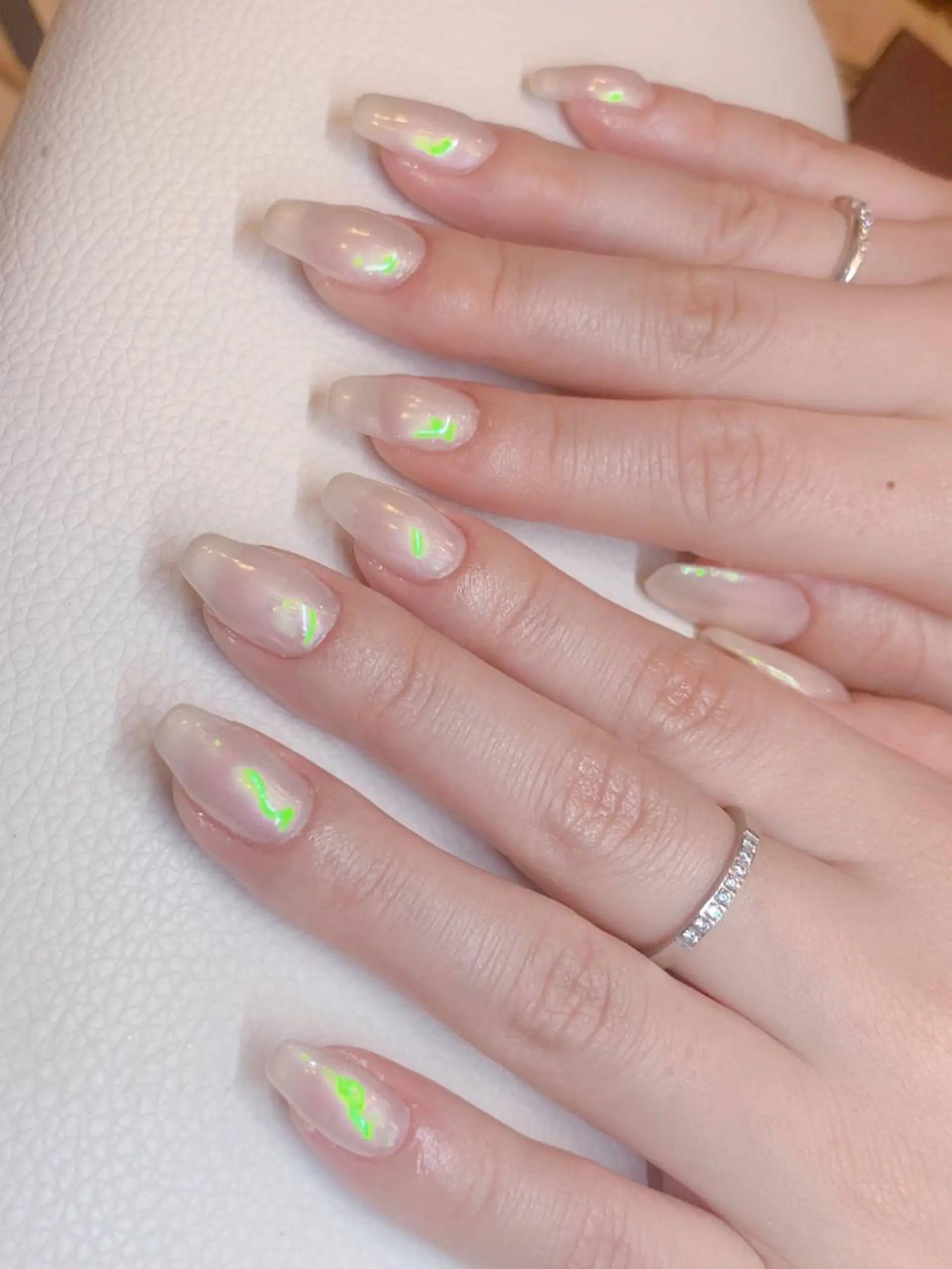 ネイル ミラーネイル ワンカラーネイル シンプルネイル ハンドネイル Nail_Aroma KOKOのネイルデザイン