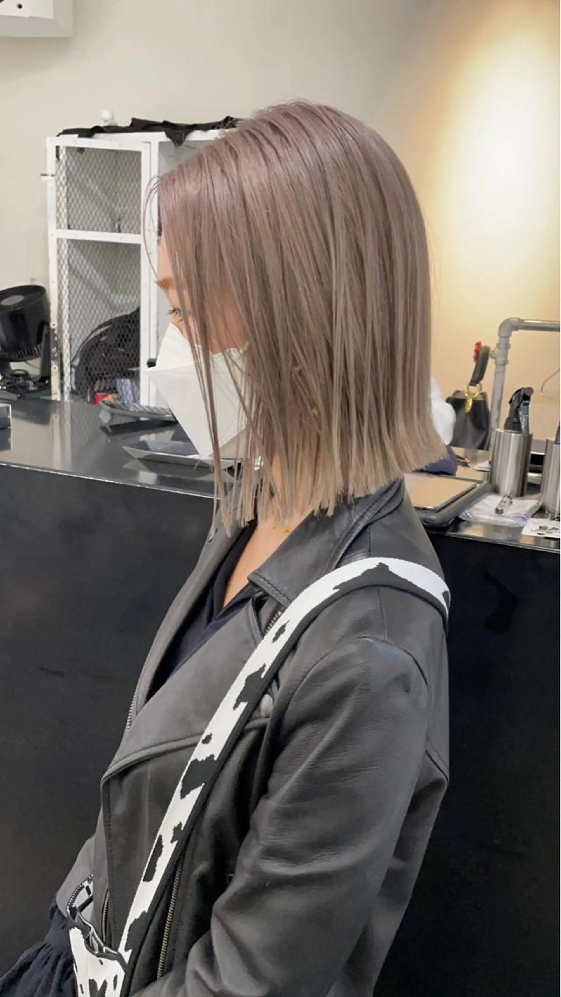 ミディアム カラー パーマ ヘアアレンジ メンズ キッズ ネイル マツエク・マツパ アイブロウ メンズバレイヤージュ メンズブリーチ メンズハイライト メンズハイトーン メンズインナーカラー カット ヘアカラー トリートメント 💗艶髪ハイトー ンAYAKA💗のヘアスタイル