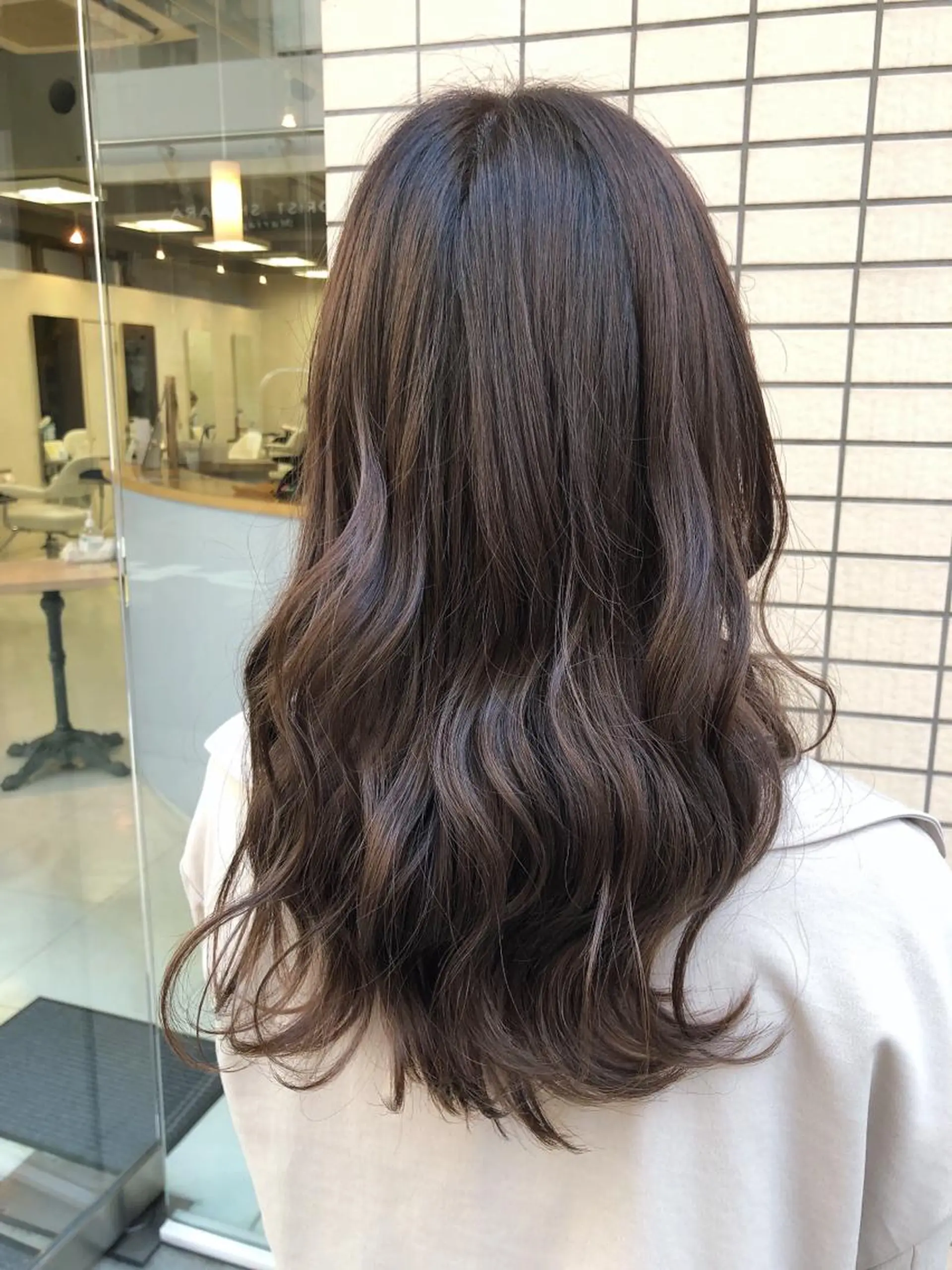 ロング カット ヘアカラー トリートメント 阿部 美咲のヘアスタイル