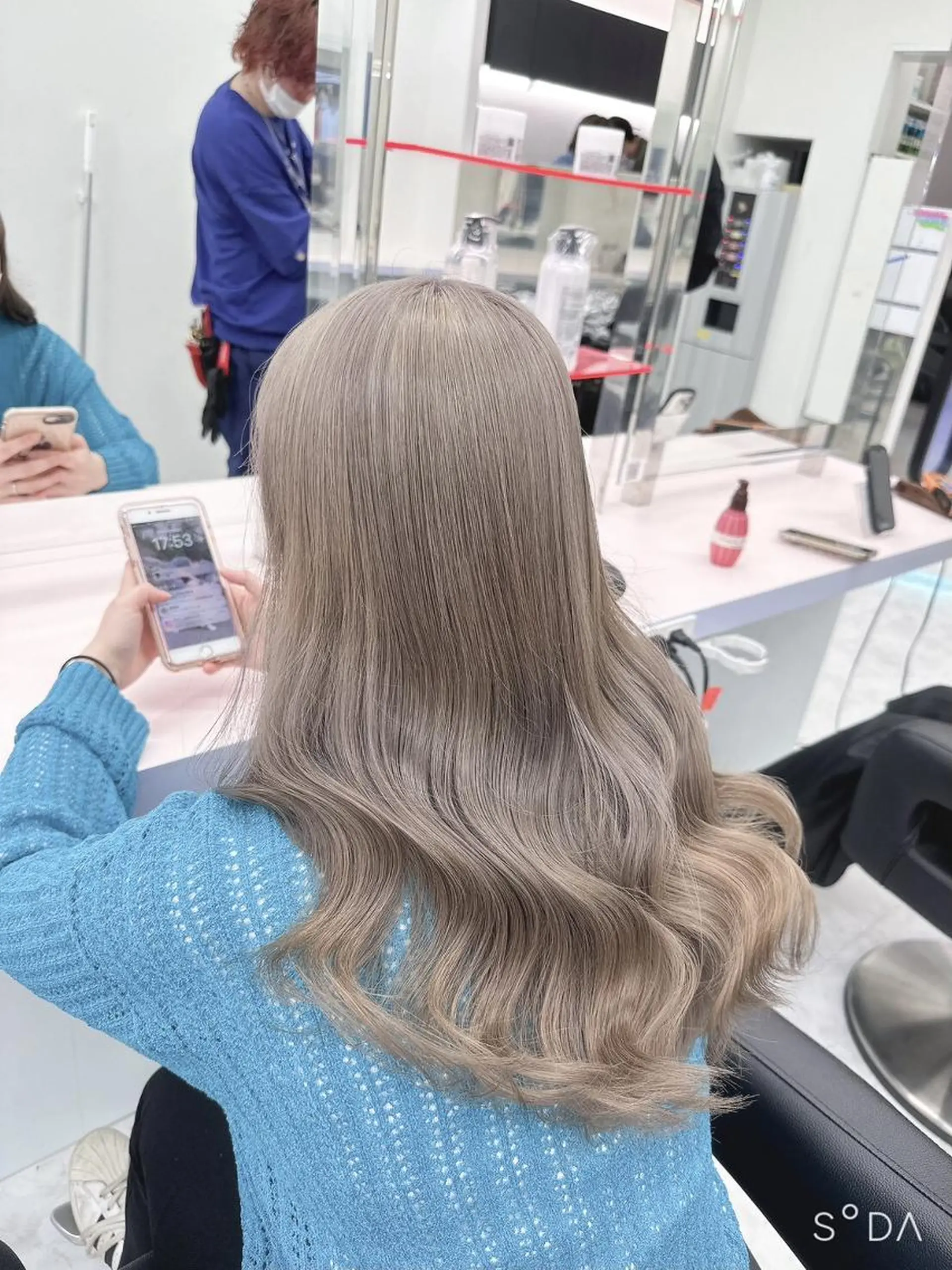 ロング カラー ヘアカラー ハイトーンブロンド 横浜💞ミオのヘアスタイル