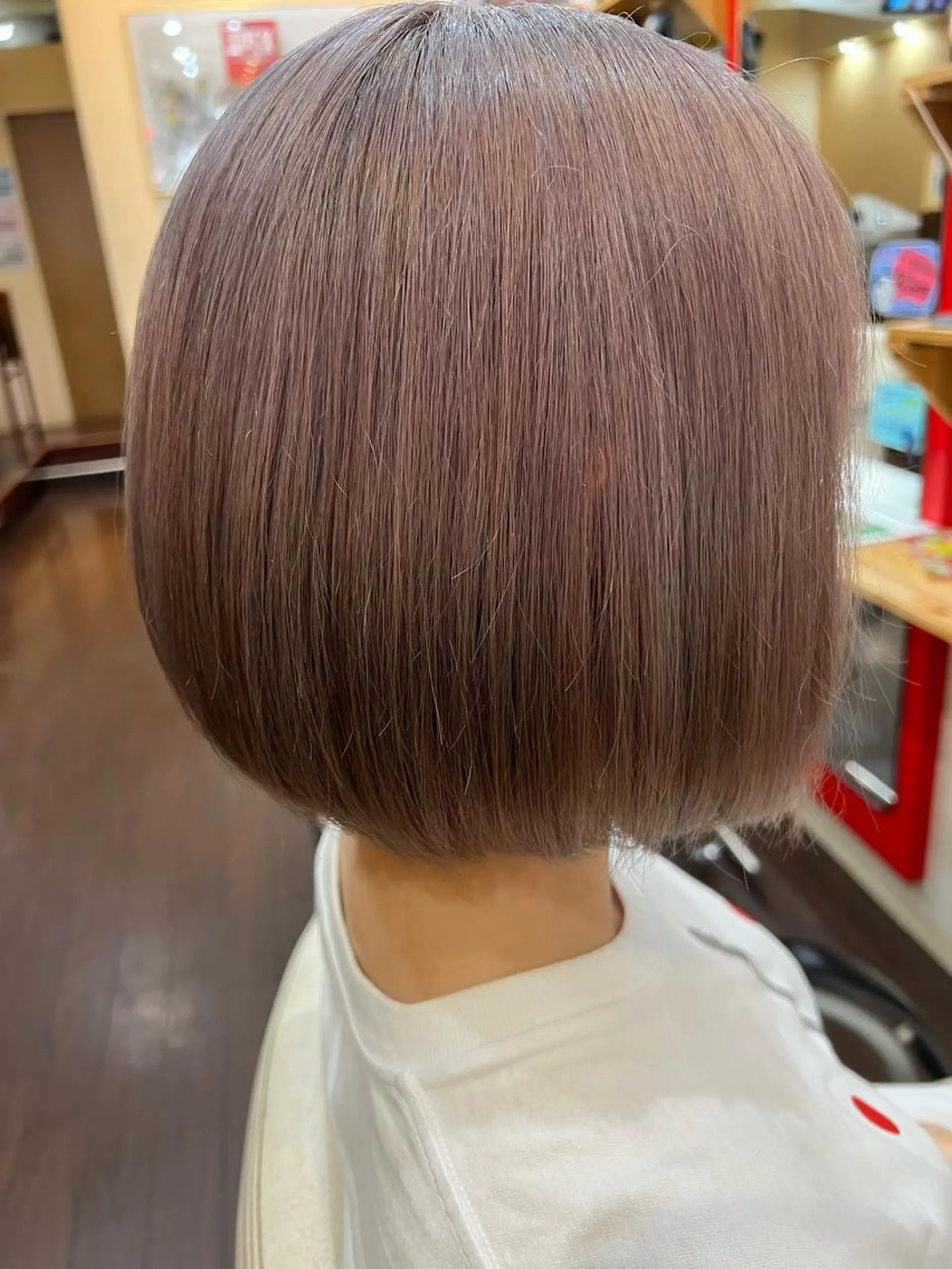 ショート カラー アッシュ ベージュカラー ボブ カット ヘアカラー まさき✂︎ブリーチ／ デザインカラーのヘアスタイル