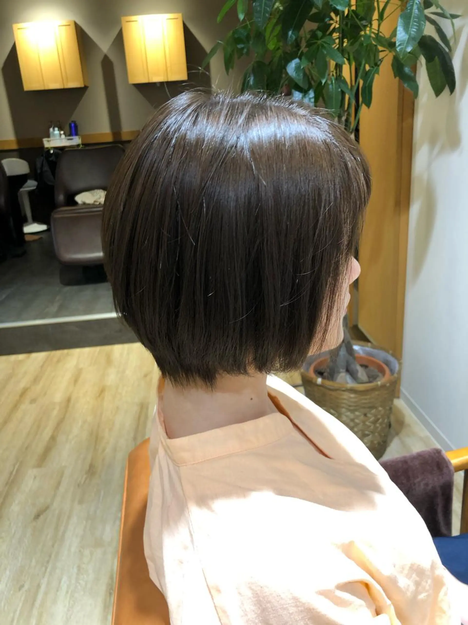 ショート カラー アッシュ 透明感カラー Adatto所属・田中 美沙希のヘアスタイル