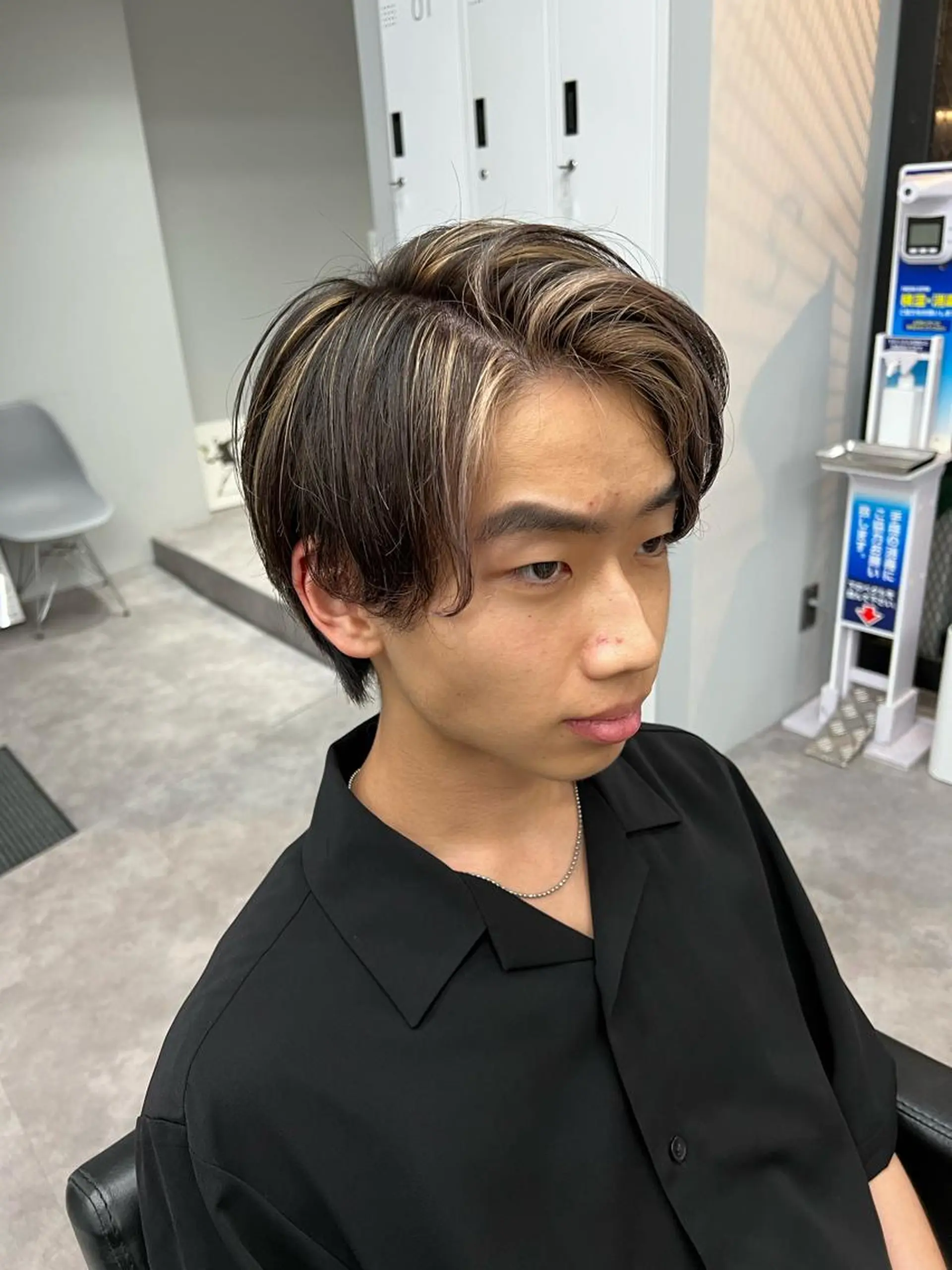 ショート カラー パーマ メンズ メンズブリーチ メンズハイライト メンズパーマ ブリーチ ハイライトカラー 【曲がる縮毛矯正】 モデル募集🙋カツヤのヘアスタイル