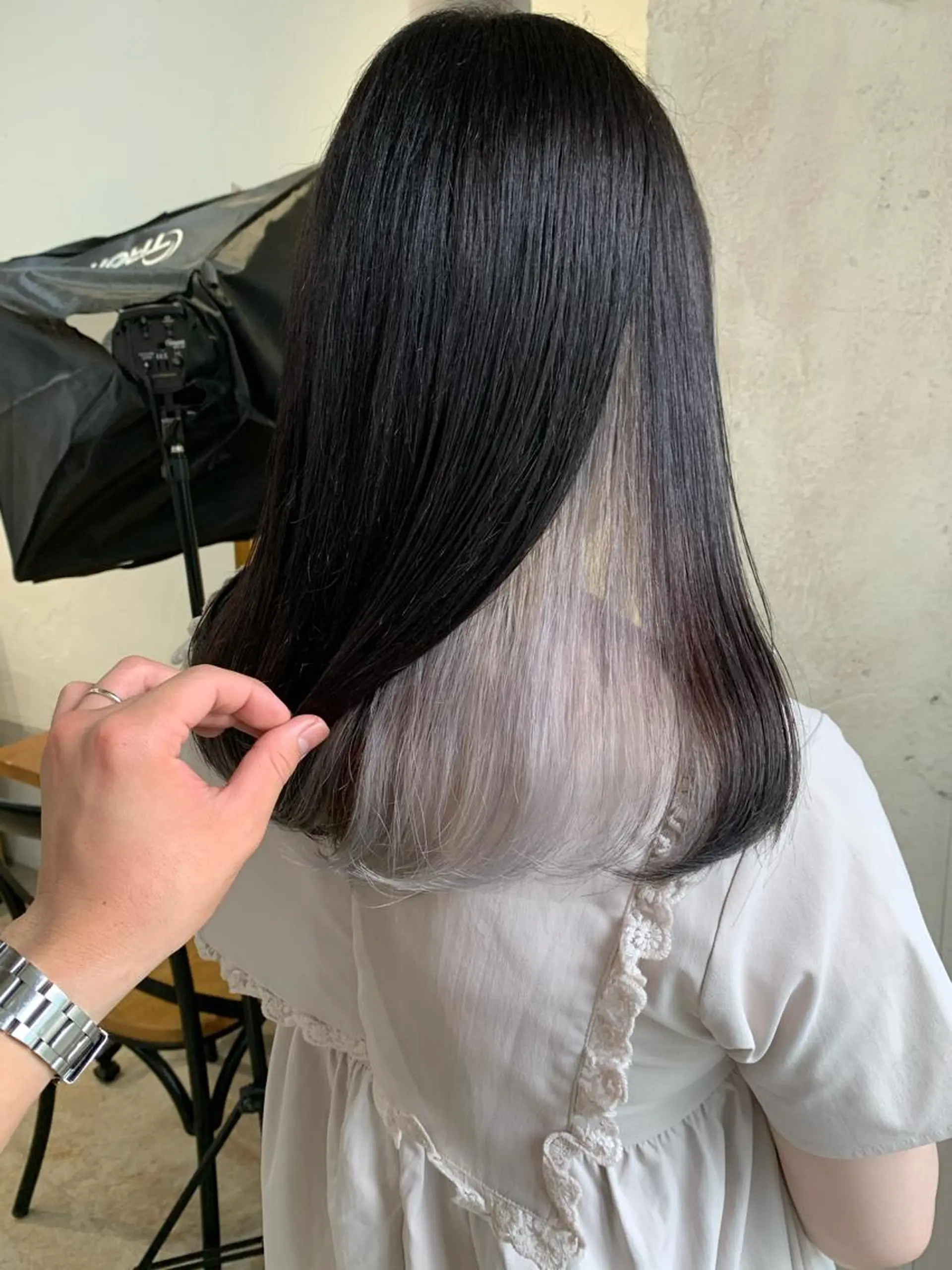 セミロング カラー デザインカラー インナーカラー 透明感カラーが 得意です！NAOKIのヘアスタイル