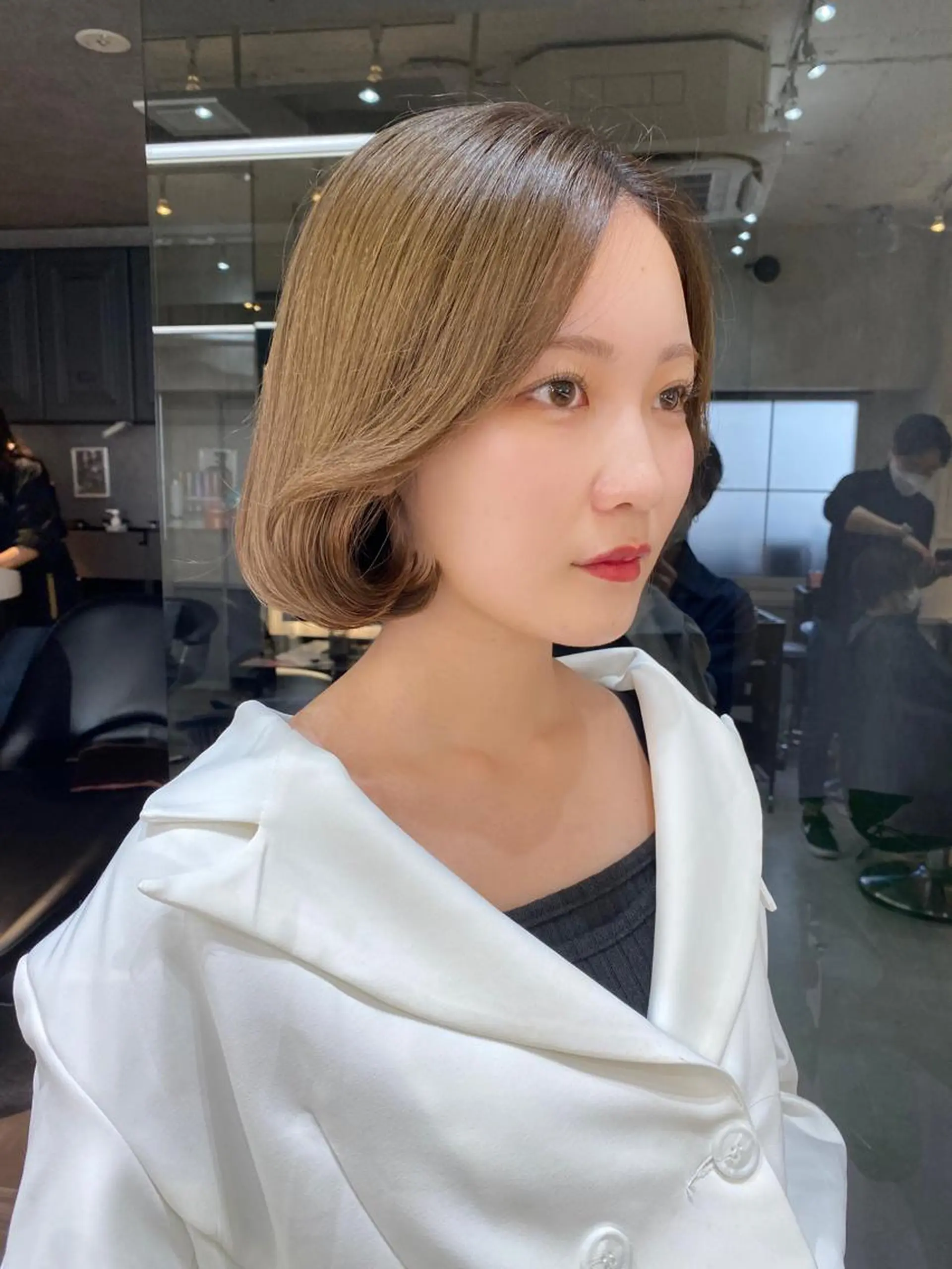 ショート ボブ タンバルモリ レイヤーと顔まわり 大好き❣️関口拓馬のヘアスタイル