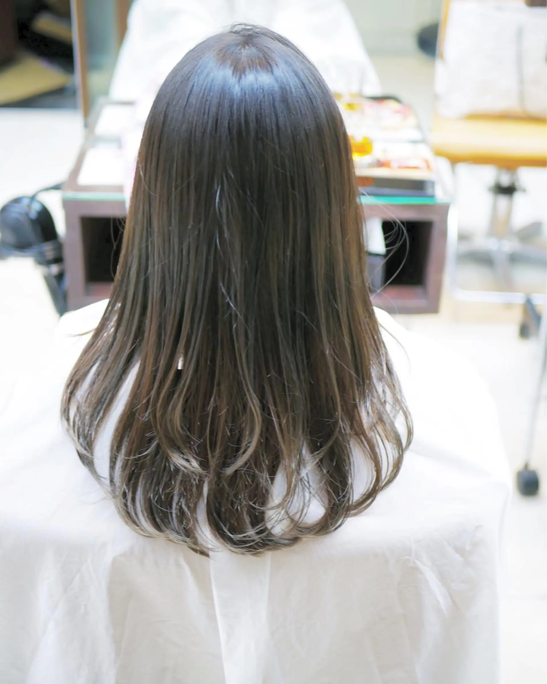 ロング カラー ヘアカラー 森田 一輝のヘアスタイル