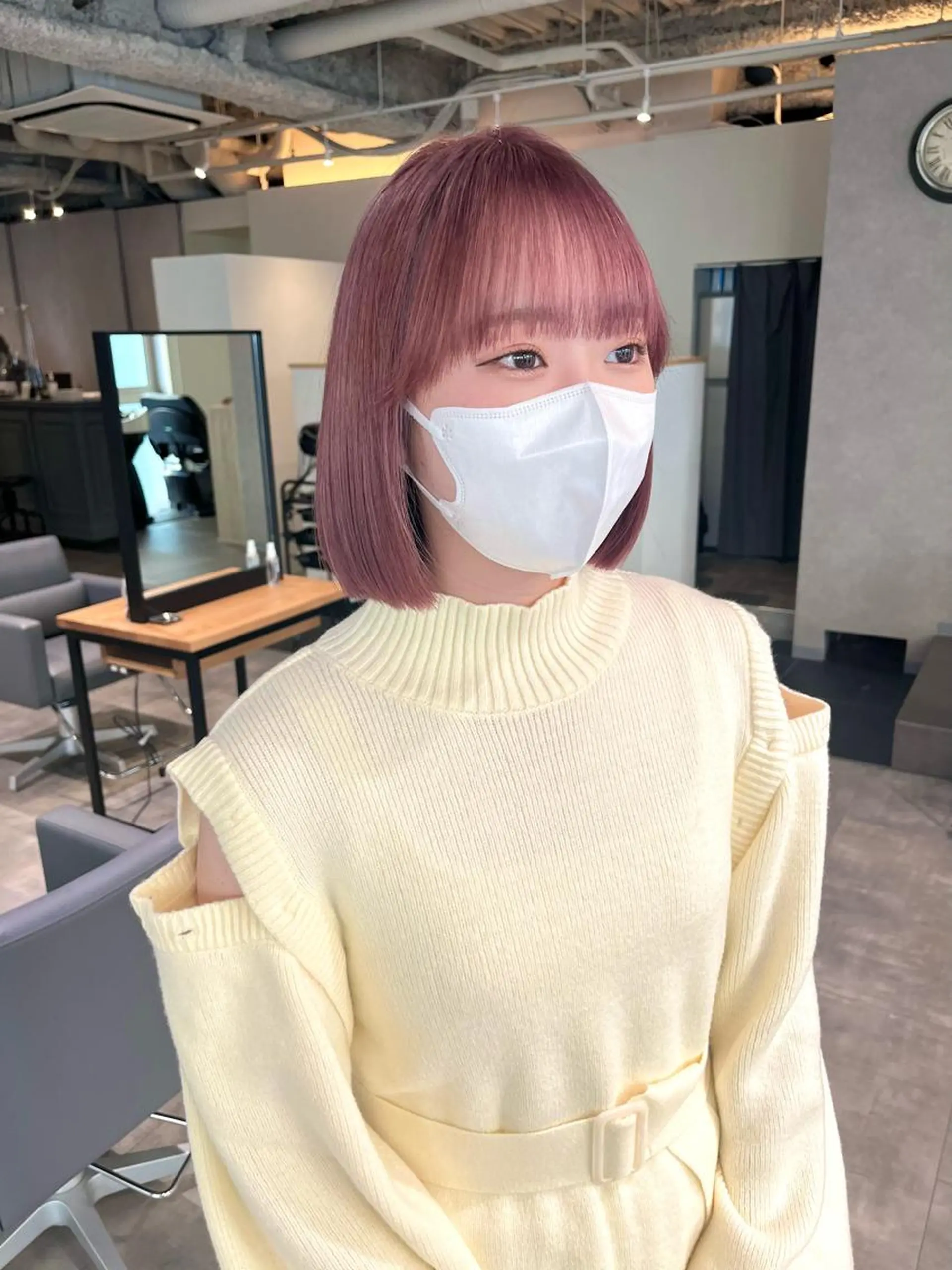 ショート カラー カシス ハイトーンカラー ラベンダーカラー ピンクカラー ピンクパープル カット ヘアカラー トリートメント 桃果 momokaのヘアスタイル