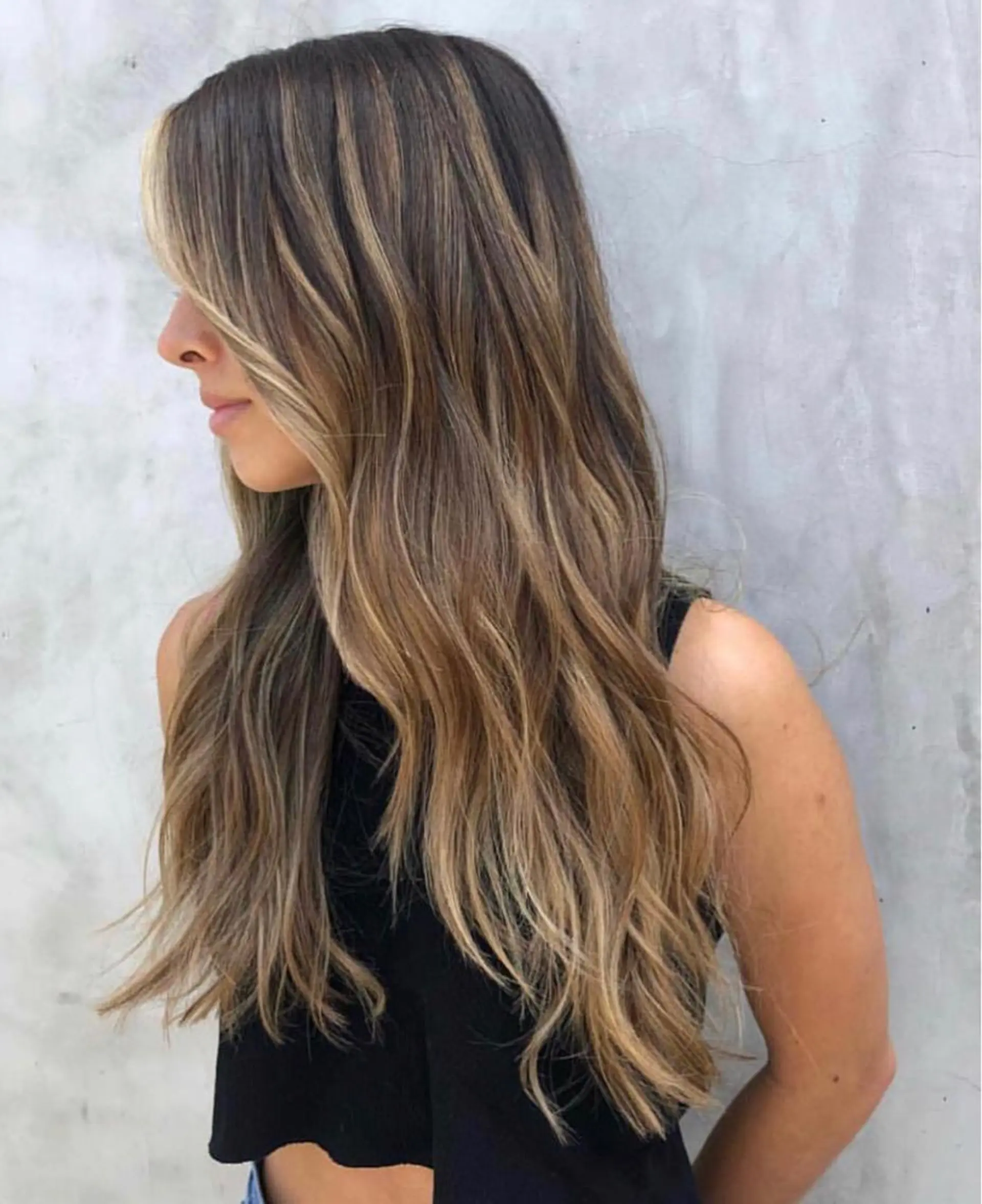 ロング ハイライト レイヤーカット salowin 原宿 aroa所属・韓国／ハッシュカット ／透明感カラー／金野のヘアスタイル