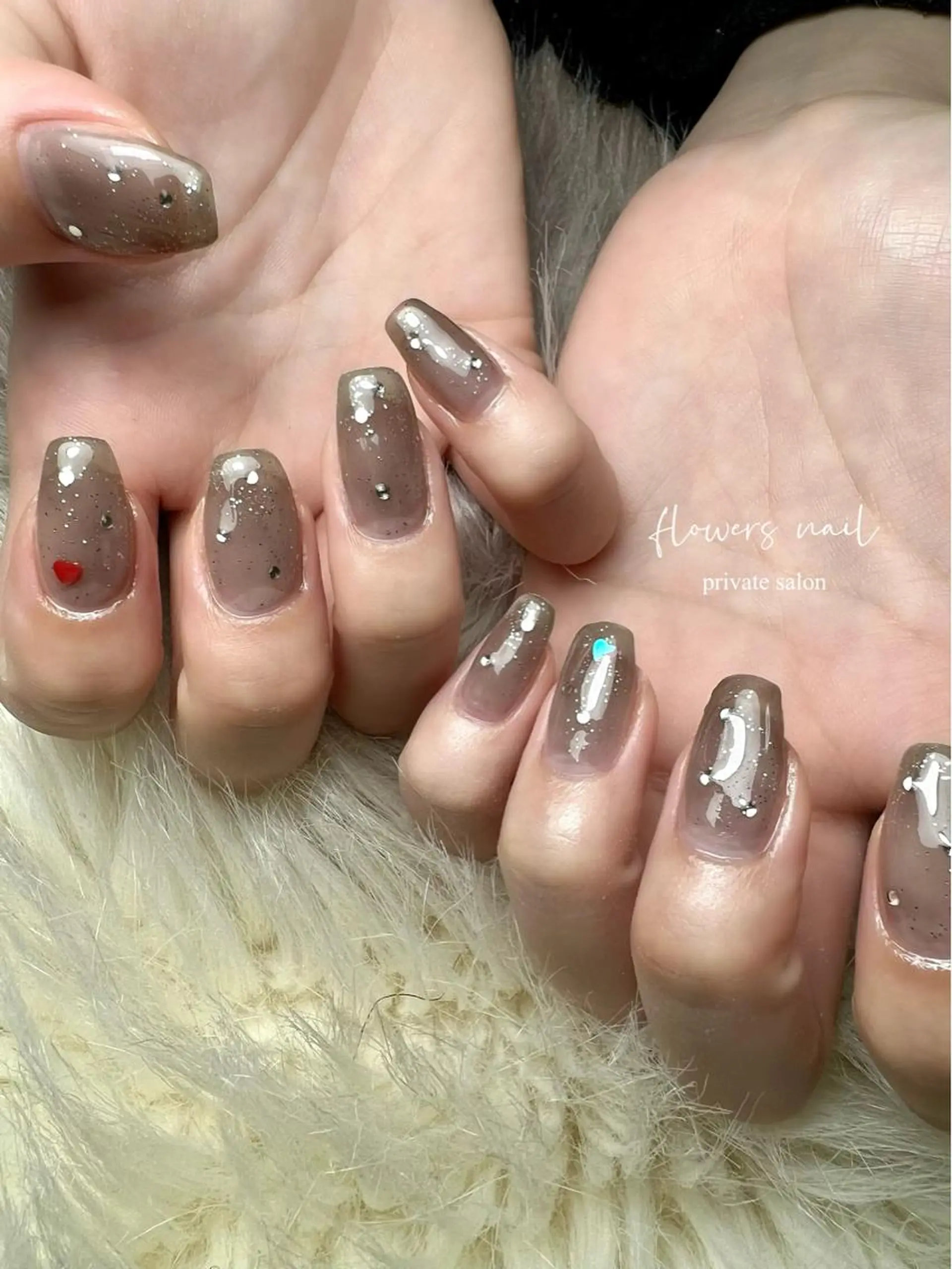 ネイル ジェルネイル ハート 持ち込み オフィスネイル パラジェル flowers nailのネイルデザイン