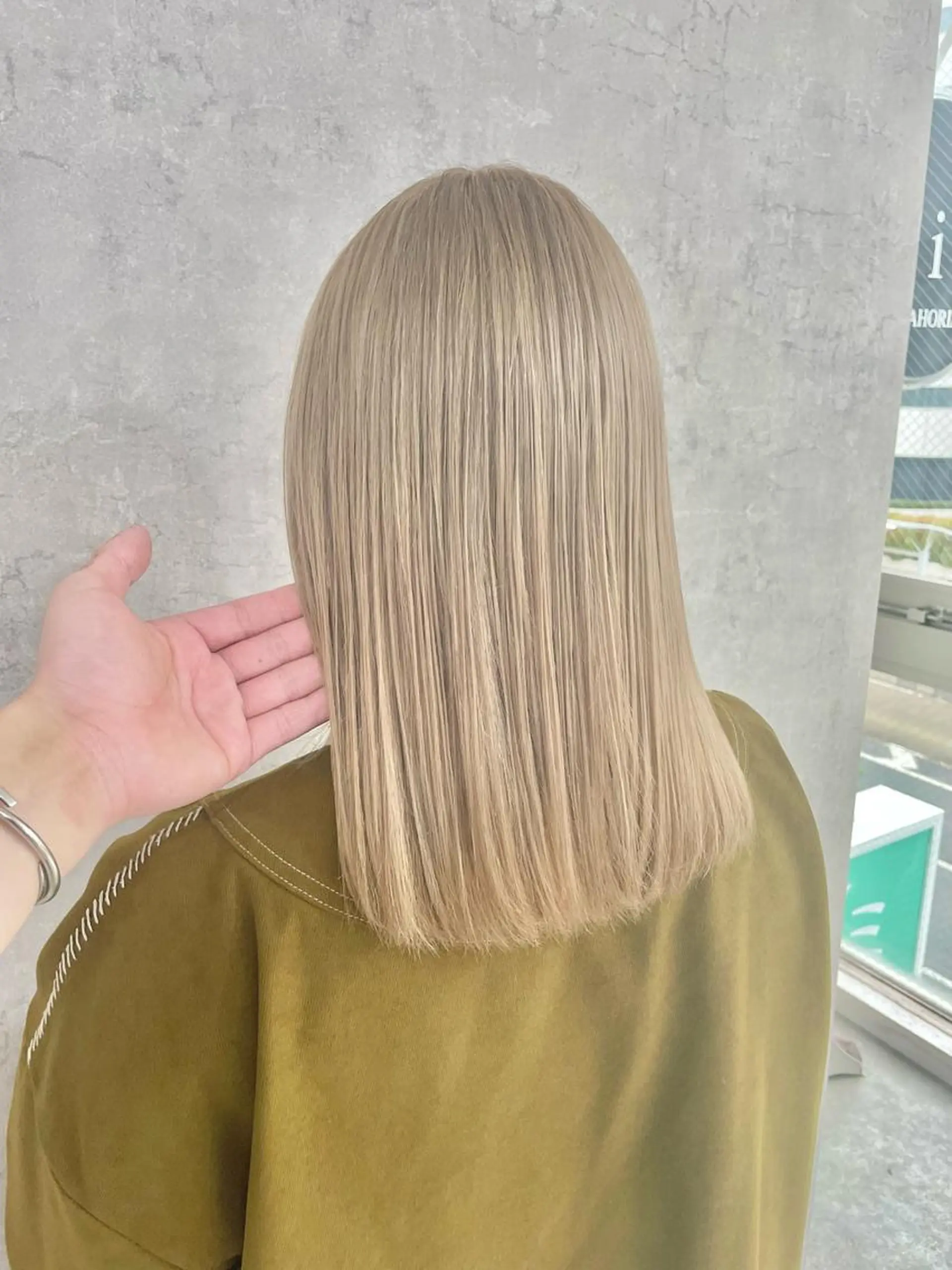 ロング カラー パーマ ヘアアレンジ メンズ キッズ ネイル マツエク・マツパ アイブロウ メンズバレイヤージュ メンズブリーチ メンズハイライト メンズインナーカラー メンズ韓国風 カット ヘアカラー トリートメント ヘアセット eir心斎橋店所属・心斎橋/ハイトーン/ RENのヘアスタイル