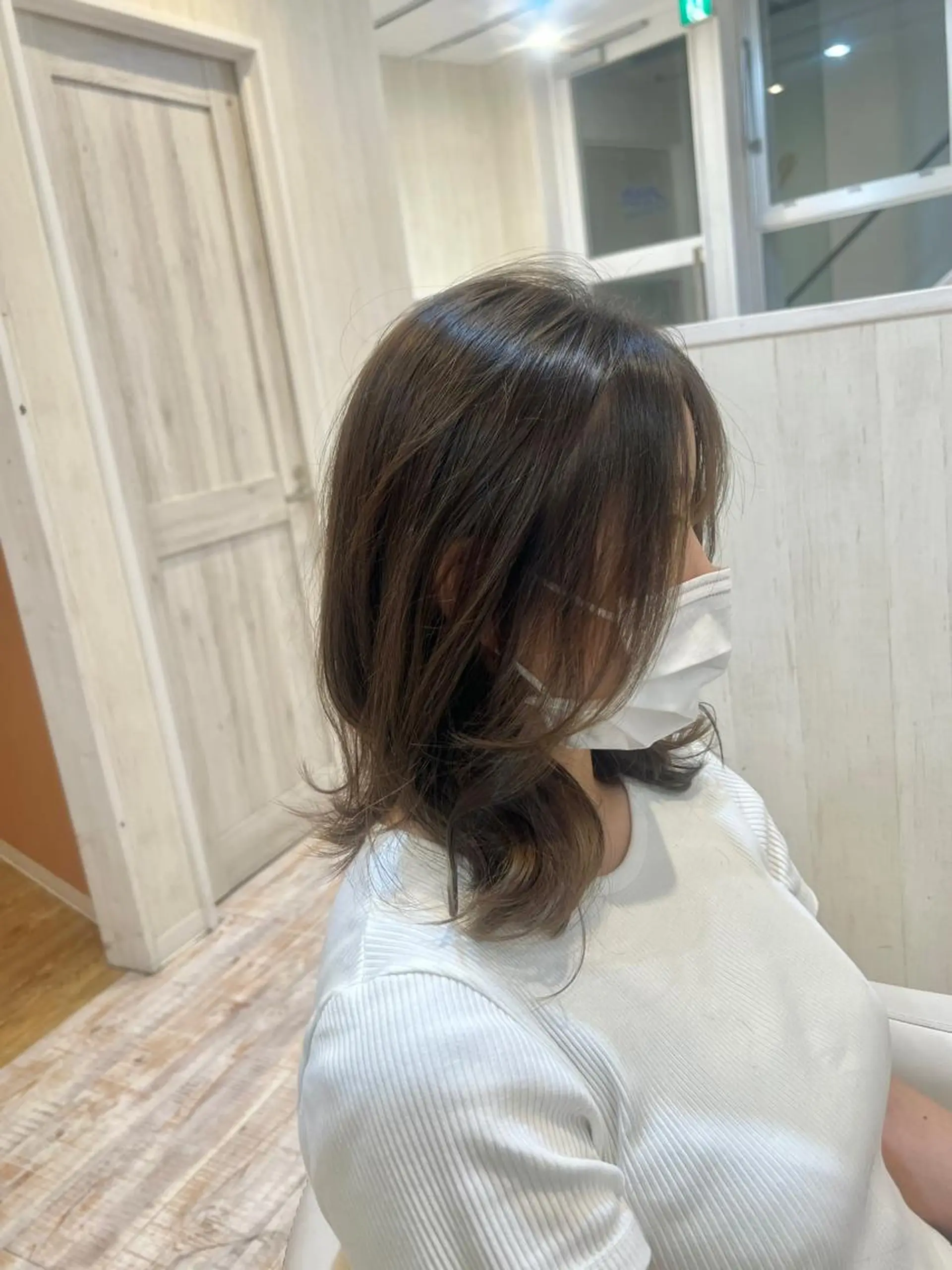 ミディアム カラー 佐藤史哉* 韓国レイヤー赤み除去のヘアスタイル