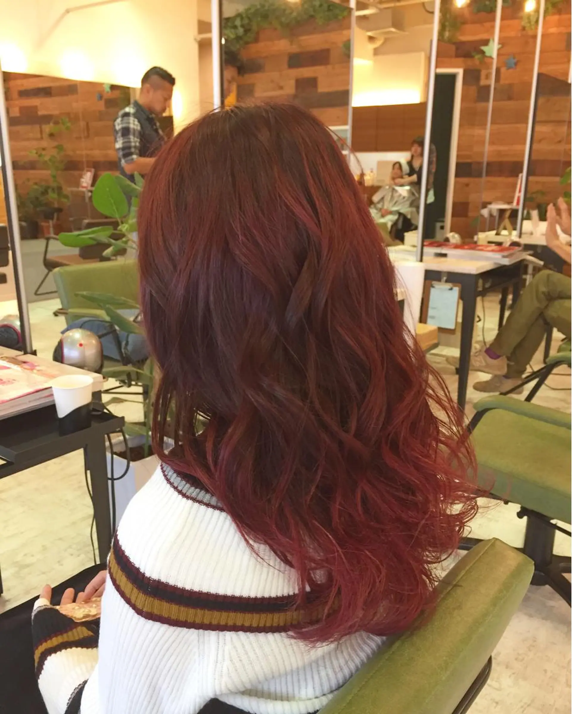 セミロング ロング カラー グラデーションカラー レッドカラー 青木 茂樹⭐️ 透明感カラーのヘアスタイル