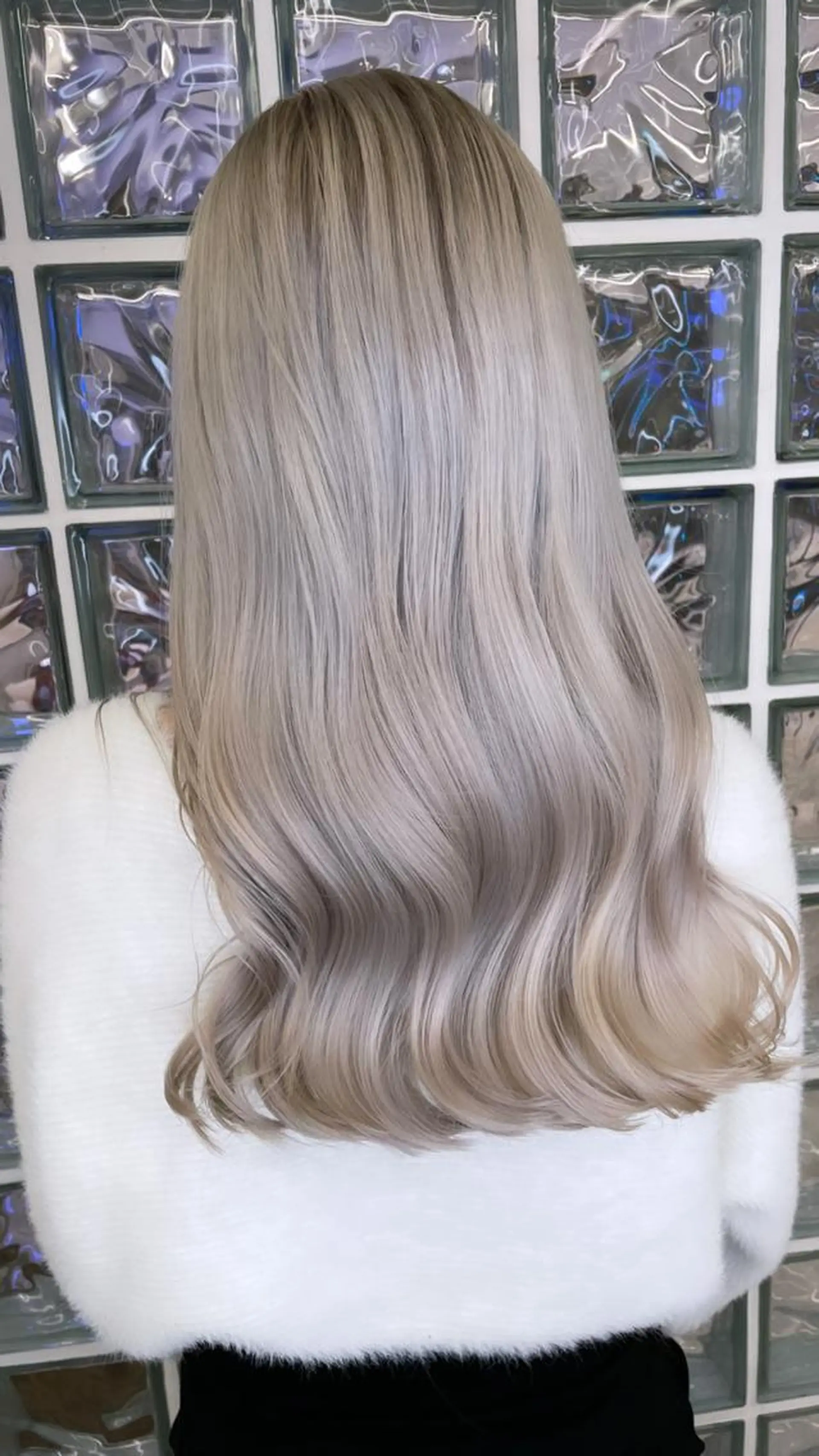 ロング ヘアカラー 家田 竜のヘアスタイル