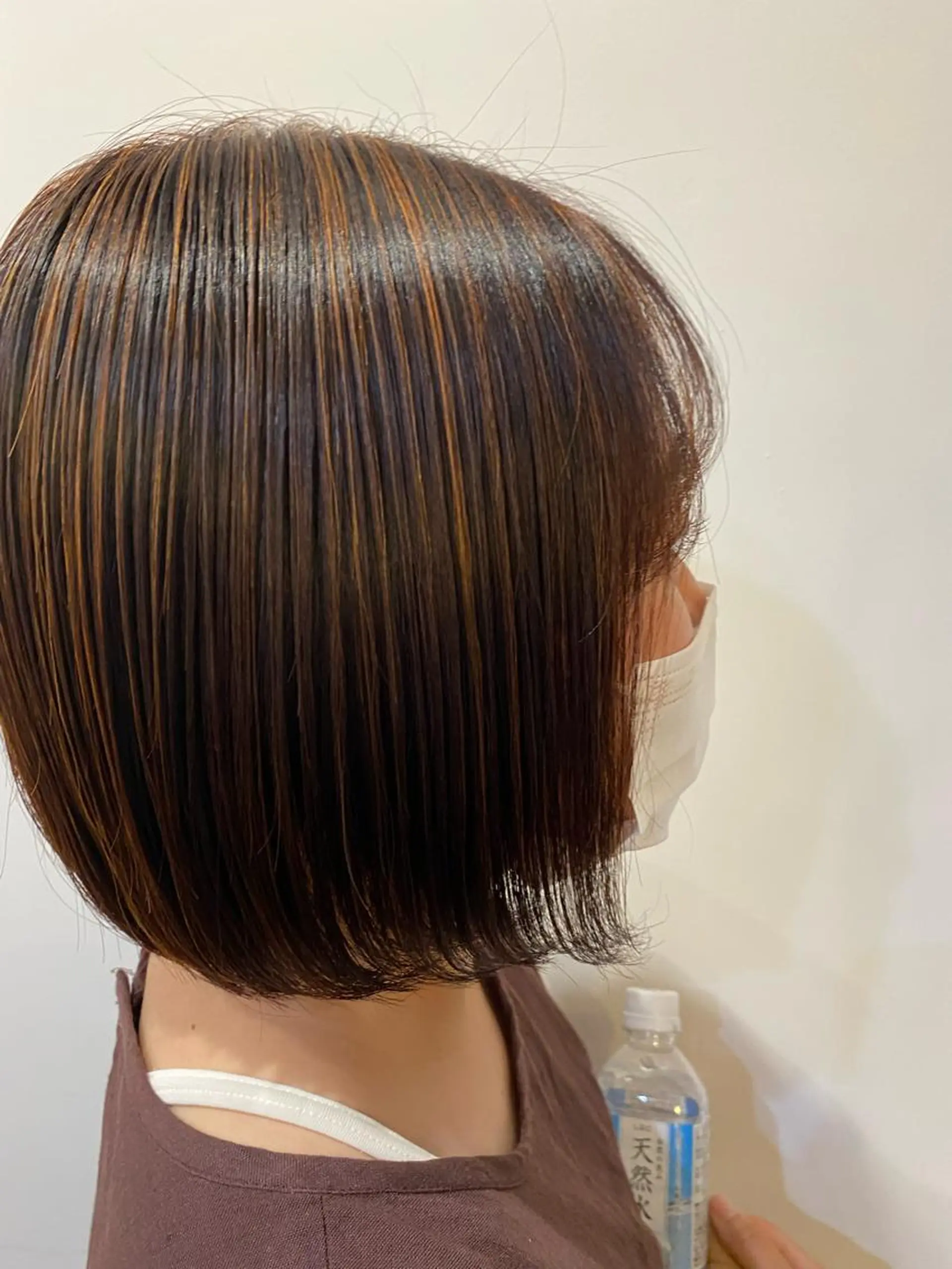 ミディアム カラー ハイライトカラー オレンジ ハイライト 小畑 杏実のヘアスタイル