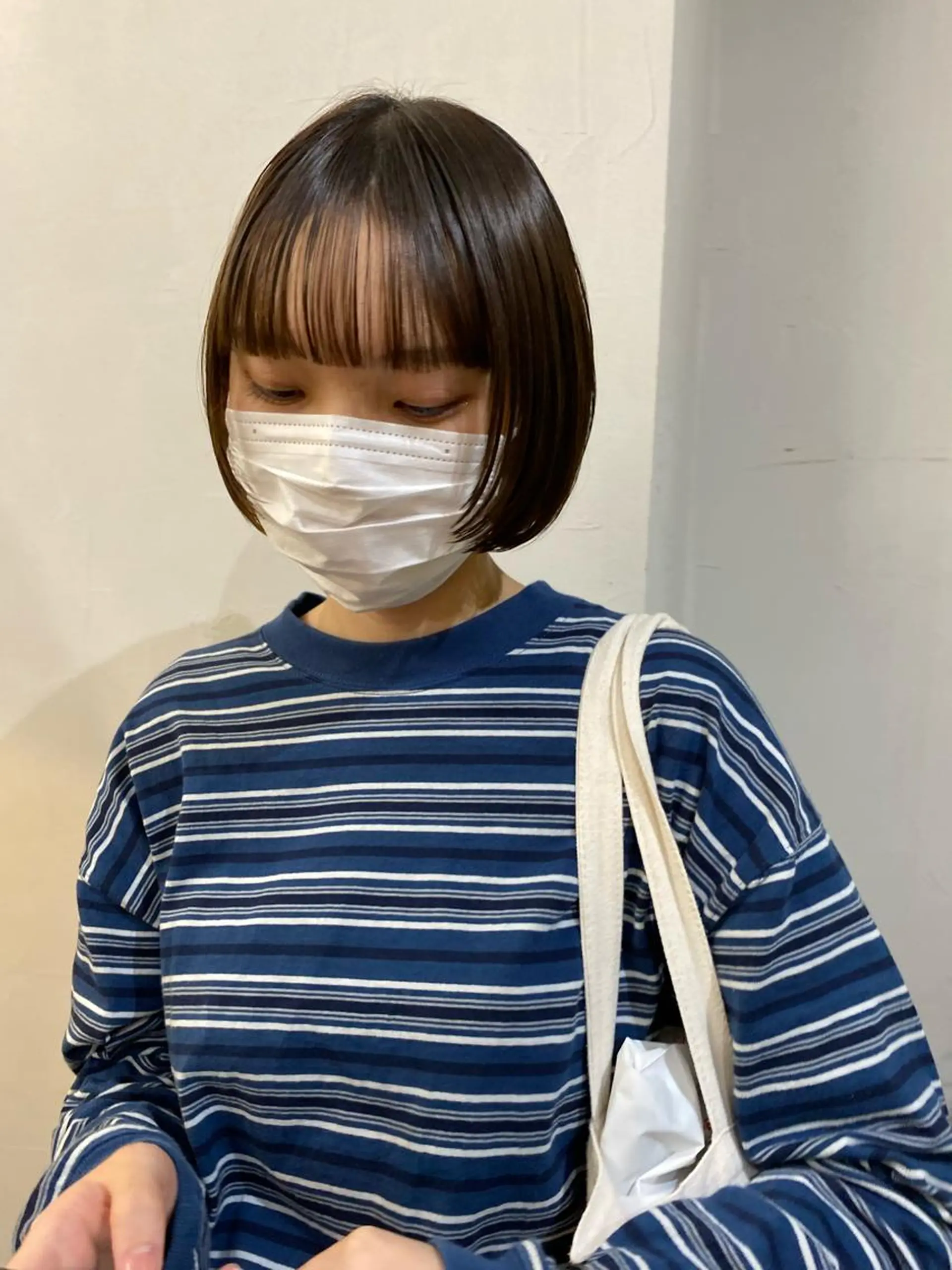ショート ボブ 顔まわりレイヤー 顔周りカット レイヤーカット devellope所属・宮腰 瑠果のヘアスタイル