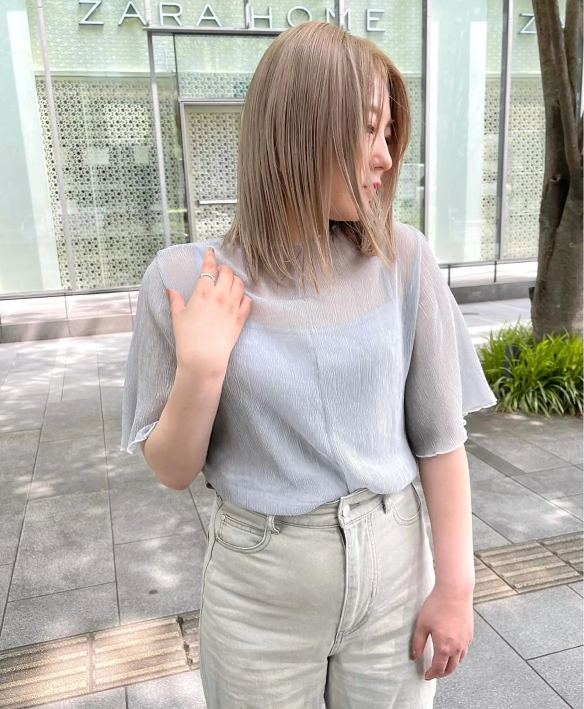 ミディアム SALOWIN梅田茶屋町North店所属・福山 晴香のヘアスタイル