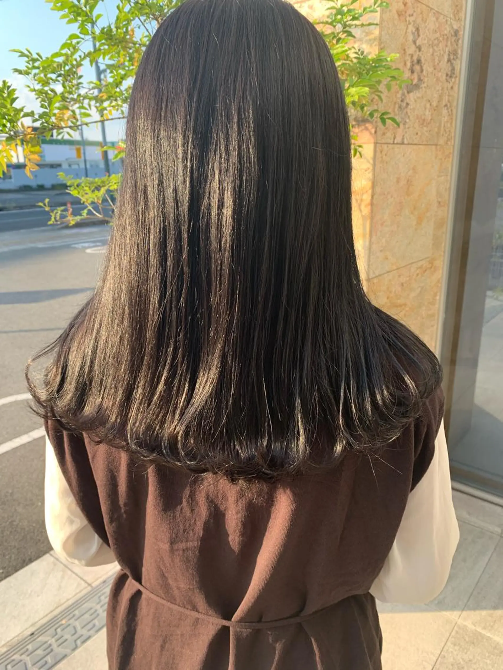 カラー ブルーカラー ブルージュ 透明感カラー ヘアカラー さとう あやかのヘアスタイル