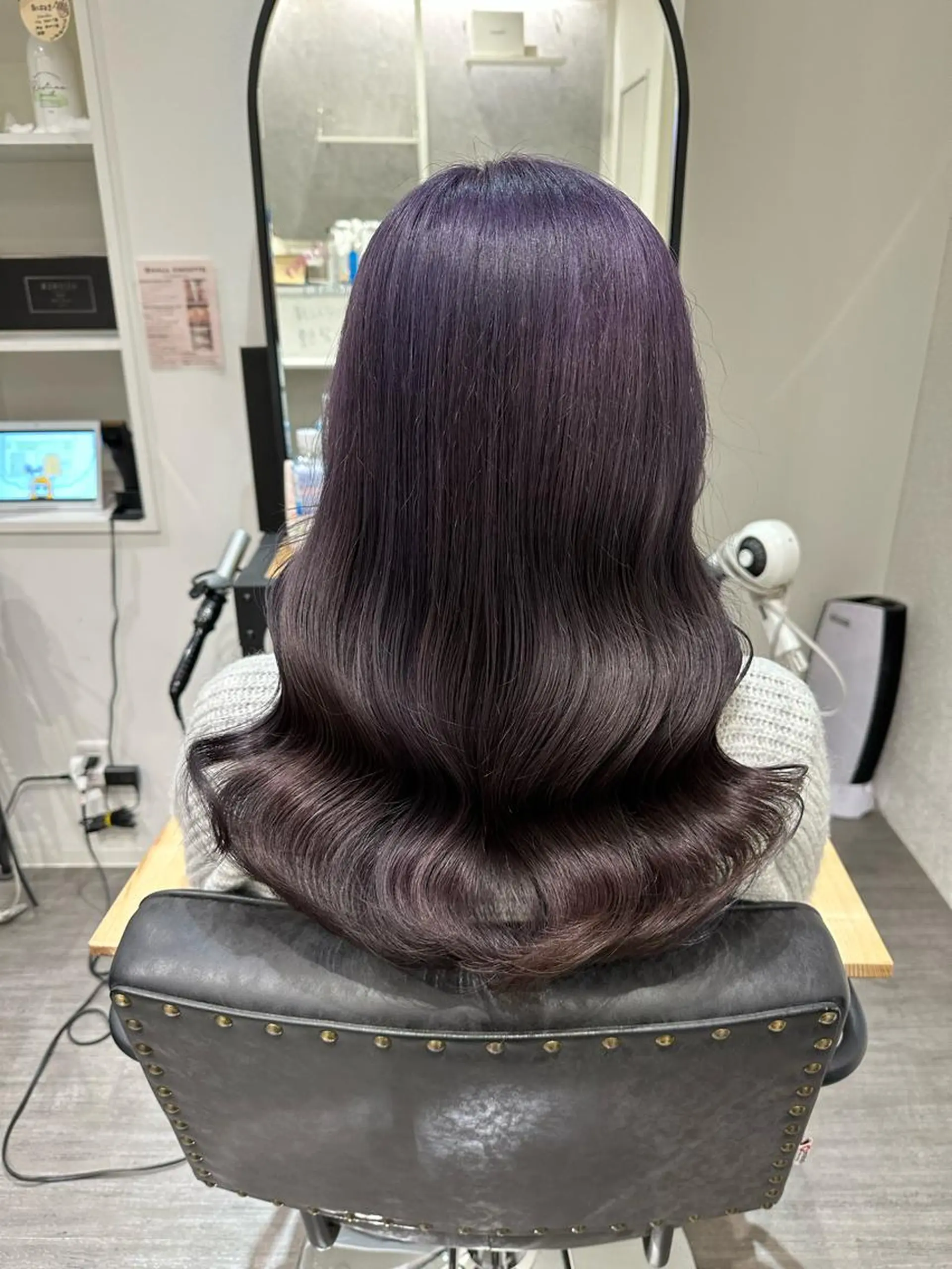 セミロング カラー パープルカラー 上田 紗也のヘアスタイル