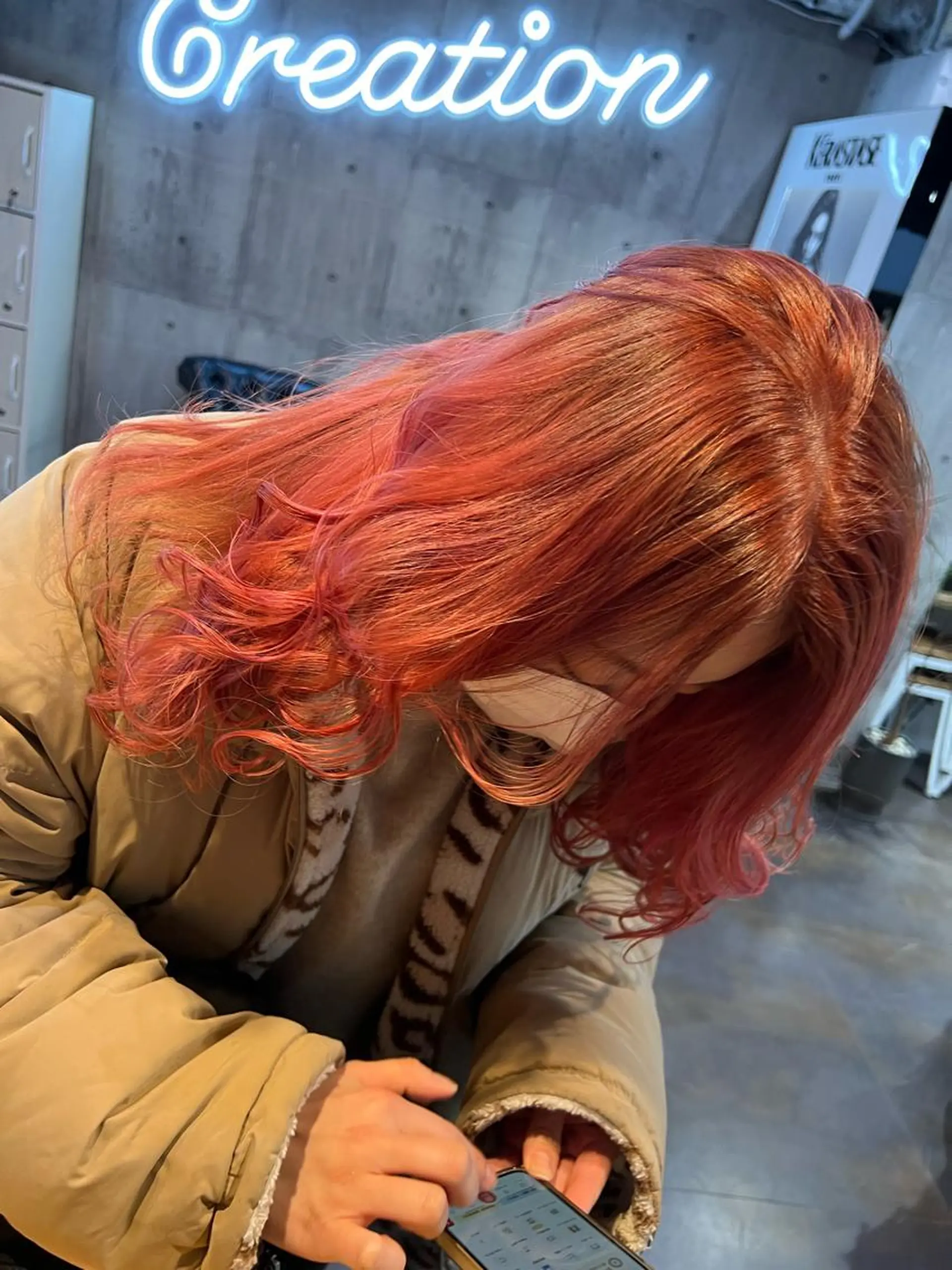 ミディアム カラー ヘアアレンジ シールエクステ ミディアムパーマ バレイヤージュ ダブルカラー グラデーションカラー ヘアカラー ミルクティーハイトー ン💖副店長mikaのヘアスタイル