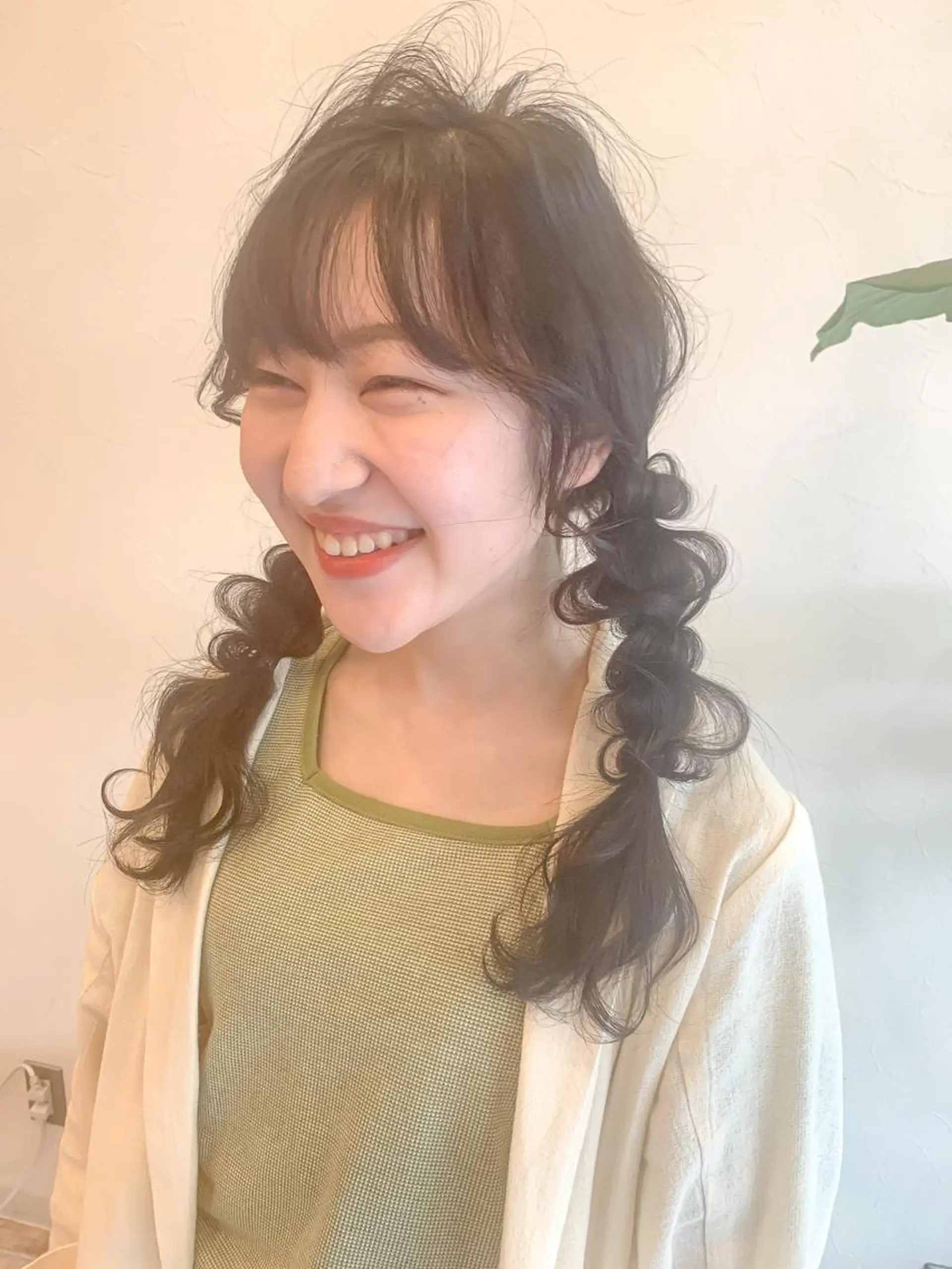 セミロング ヘアアレンジ 飯塚 沙衣のヘアスタイル