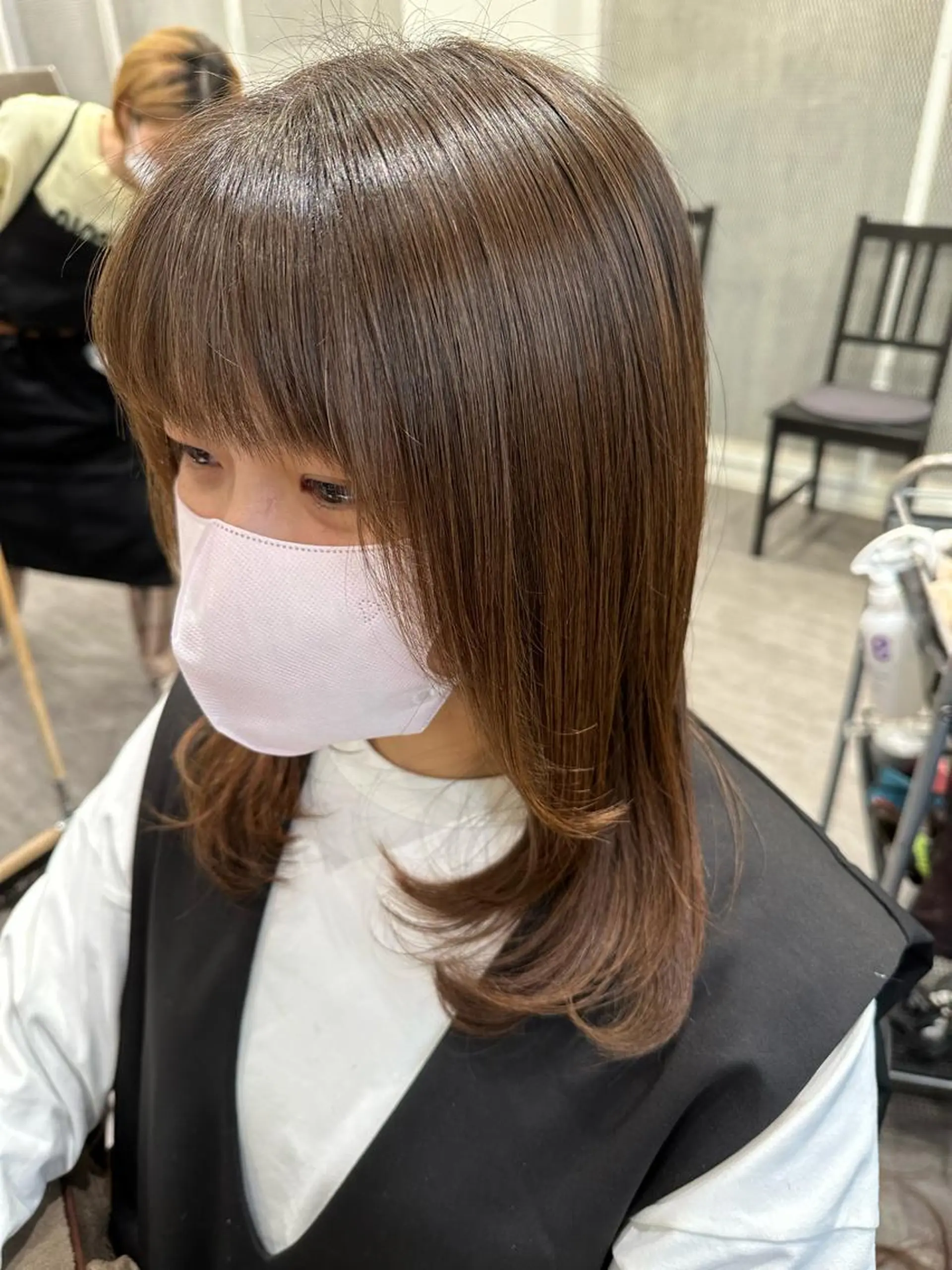 ミディアム 顔まわりレイヤー レイヤーカット 上田 紗也のヘアスタイル
