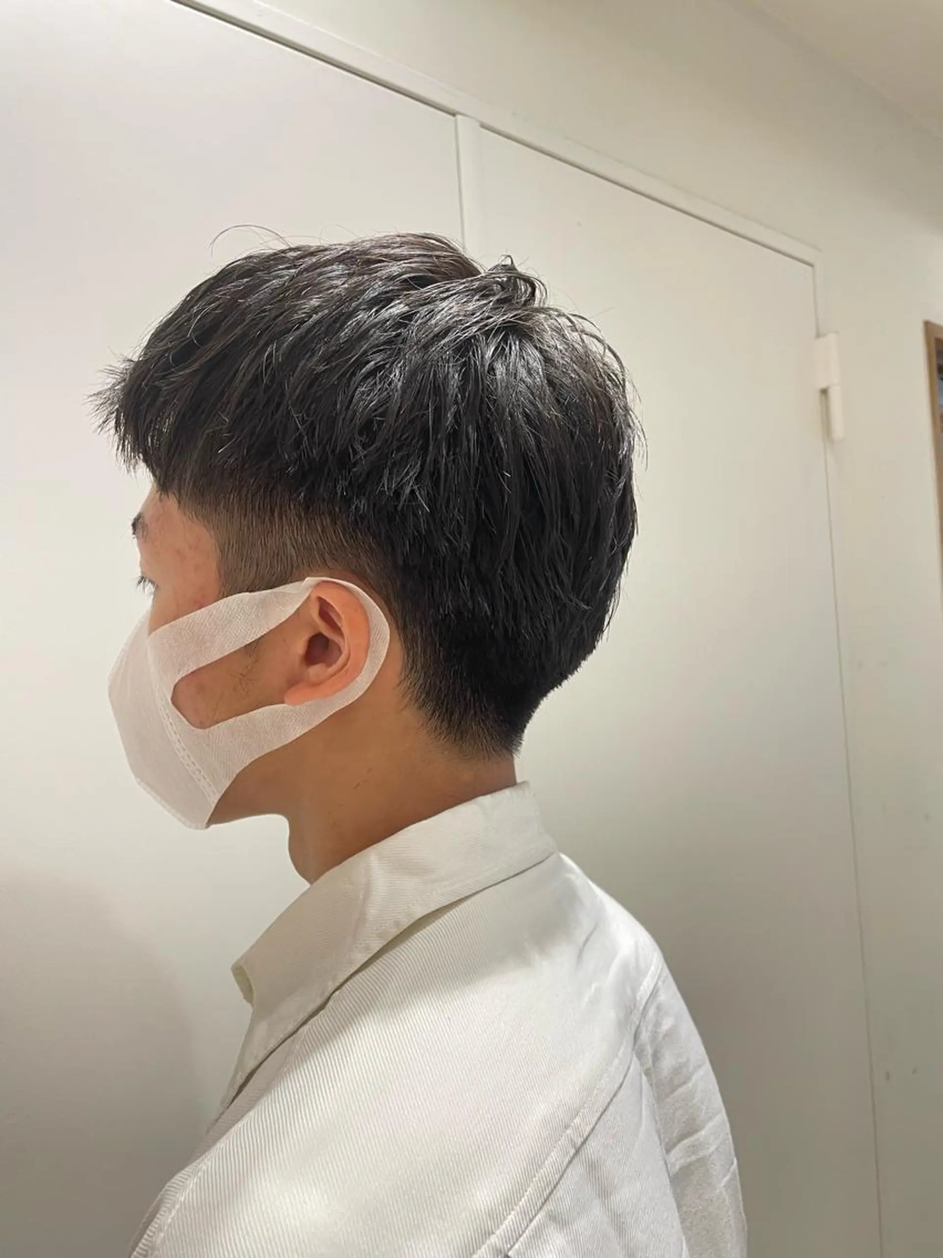 ショート カラー パーマ ヘアアレンジ メンズ キッズ ネイル マツエク・マツパ アイブロウ メンズバレイヤージュ メンズブリーチ メンズハイライト メンズインナーカラー バレイヤージュ 新宿　副店長 新井彩斗のヘアスタイル