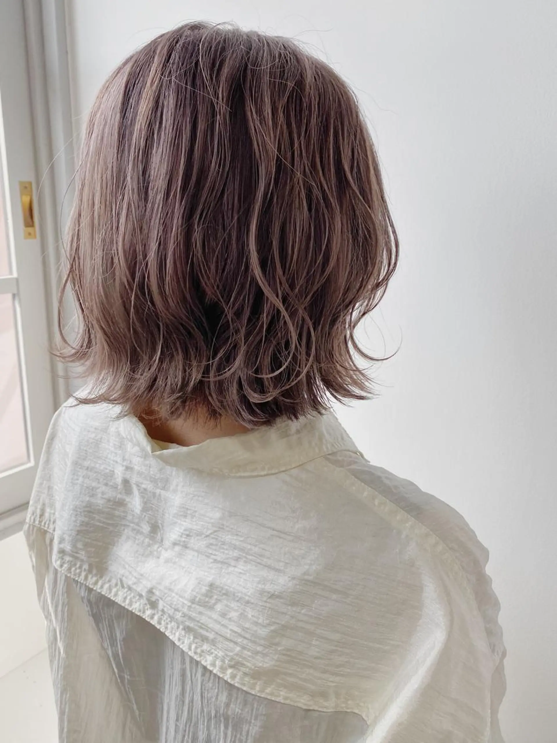 ショート カラー ボブ カット ヘアカラー 新井 広之のヘアスタイル