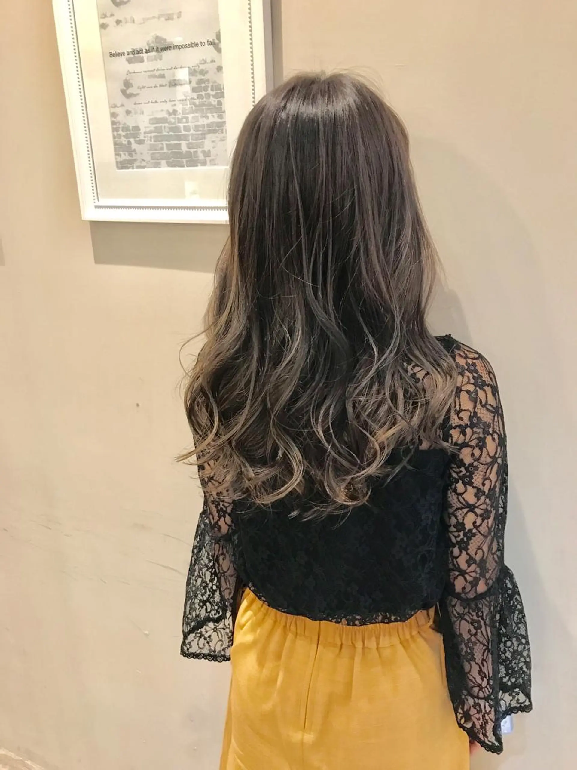 セミロング カラー ダークグレー ダークグレージュ グレージュ 神野 雅樹のヘアスタイル