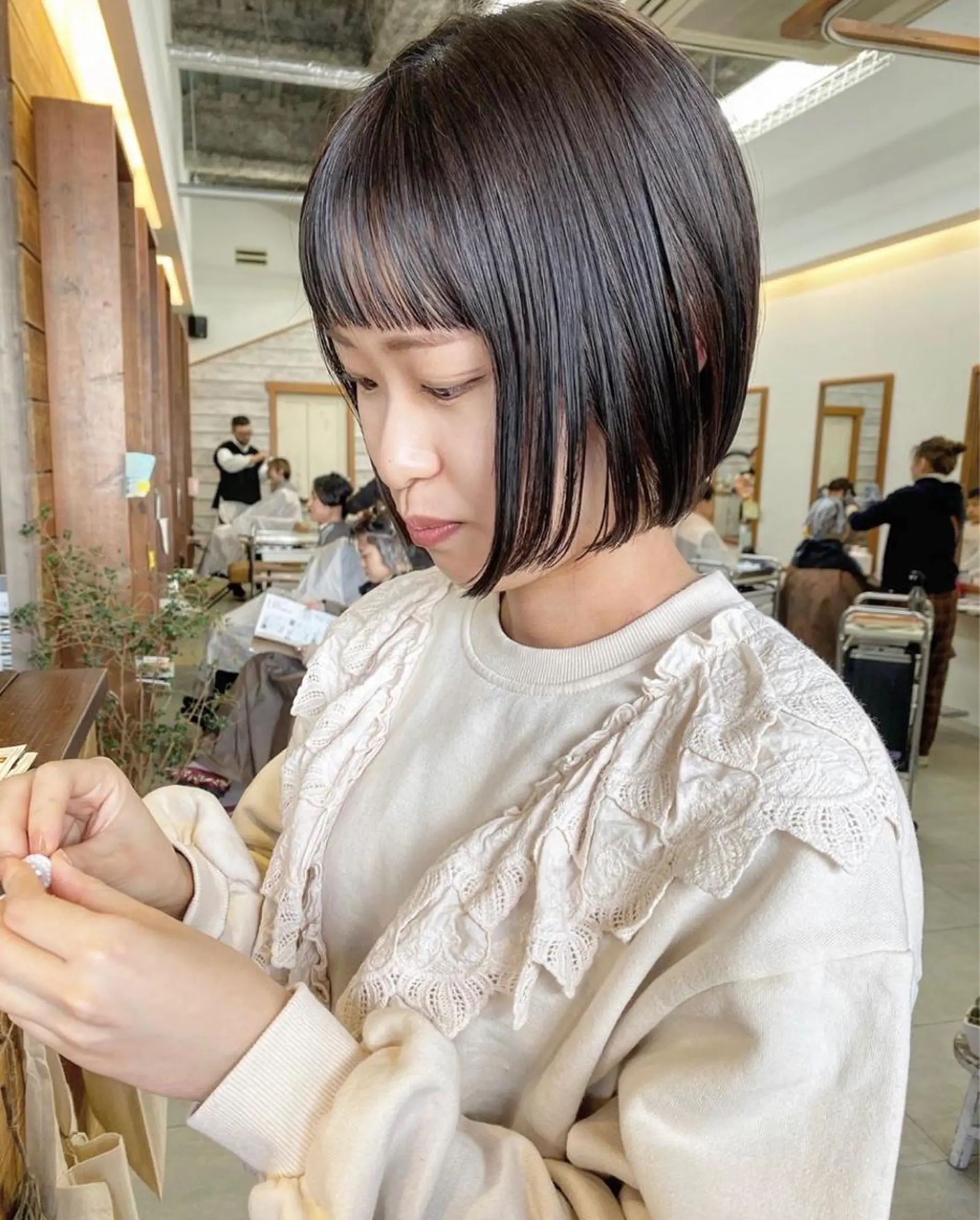 ショート クロスパーマ× 透明感カラー✂︎のヘアスタイル